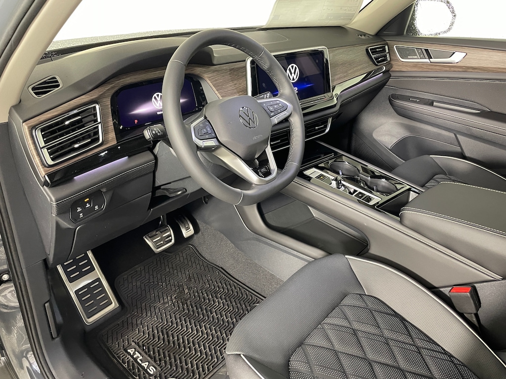New 2026 Volkswagen Atlas 2.0T SEL Premium R-Line SUV