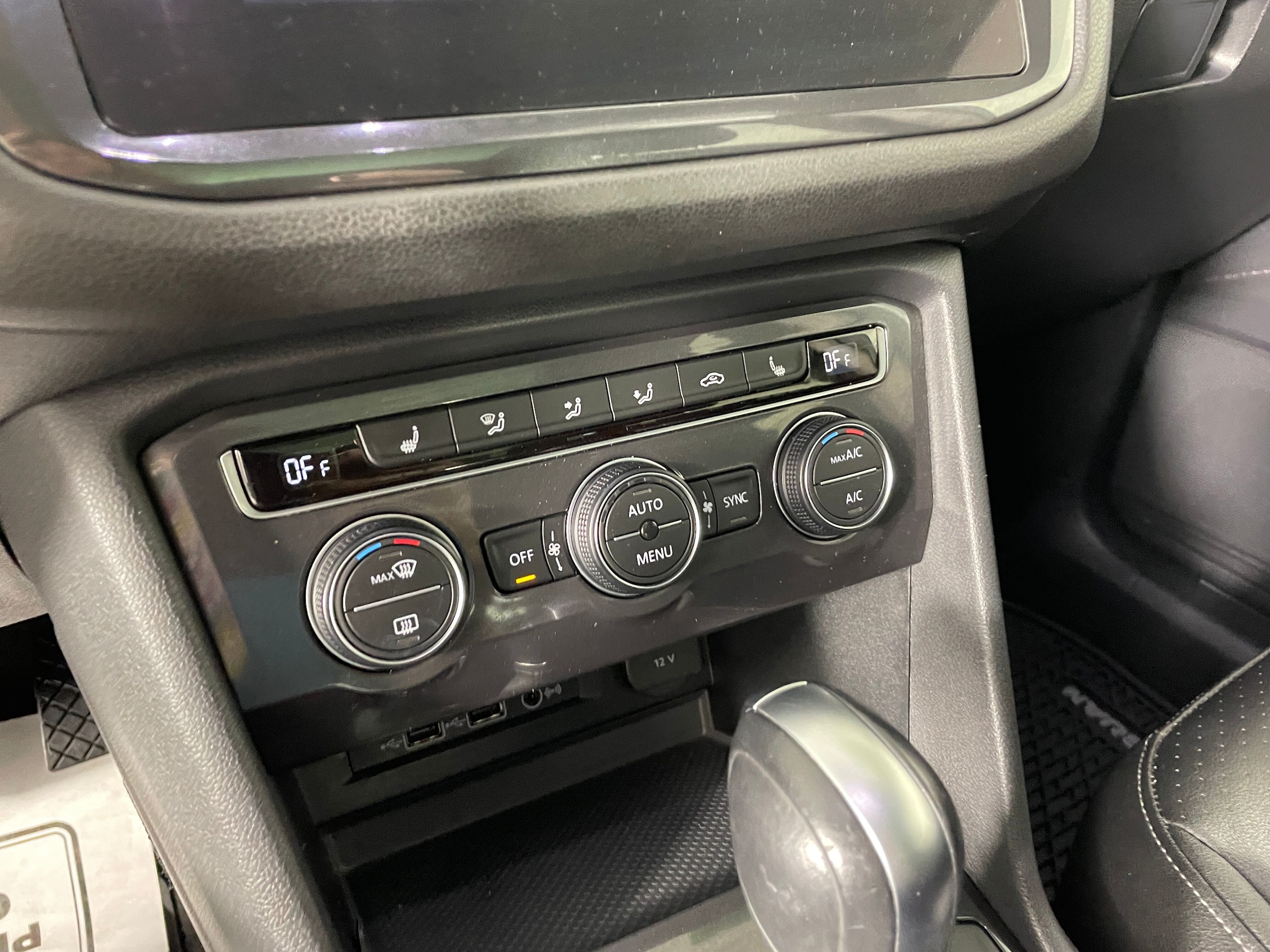 2019 Volkswagen Tiguan SE - Photo 7