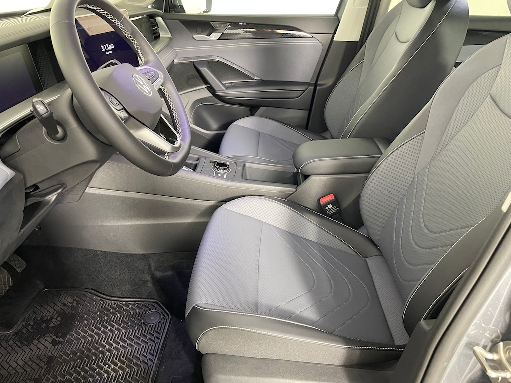 New 2026 Volkswagen Tiguan 2.0T SE SUV