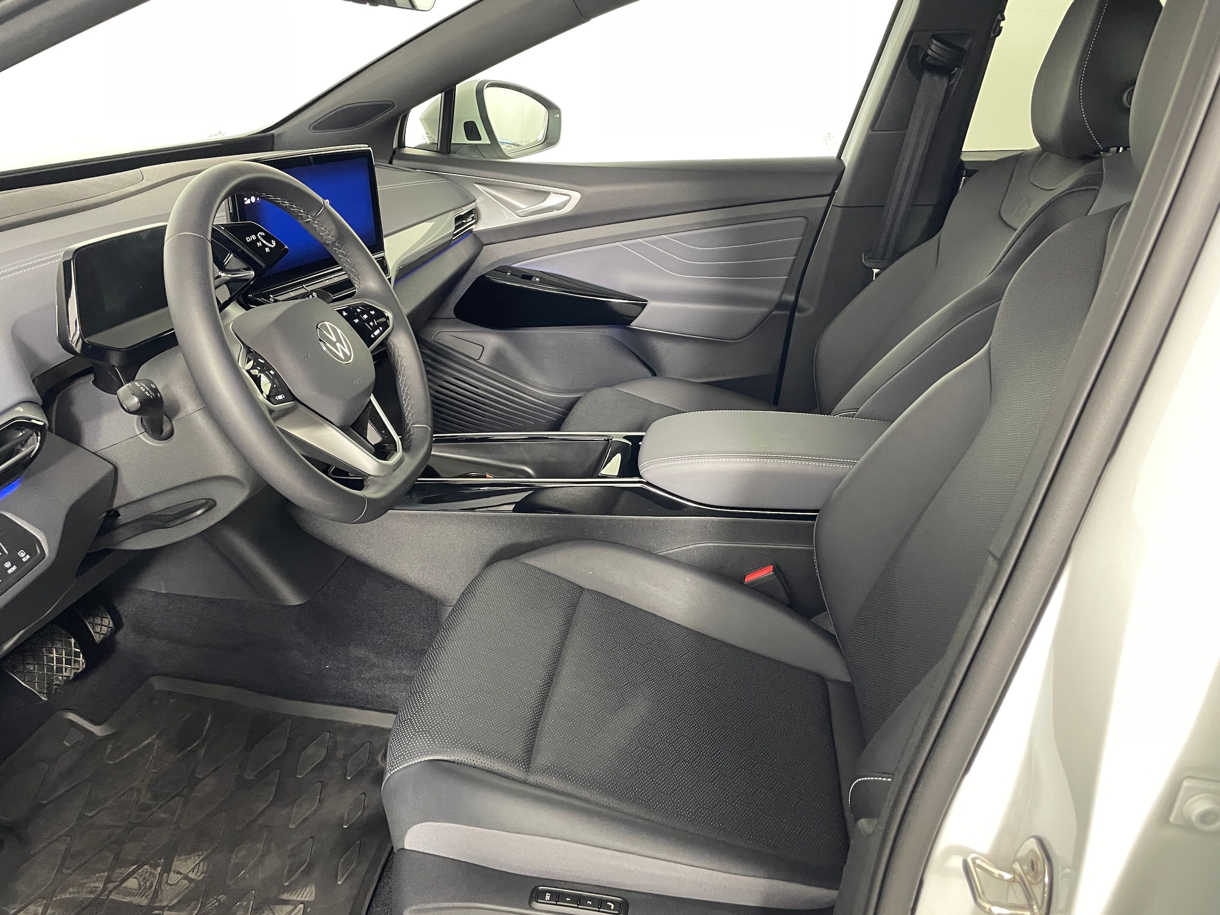 Used 2023 Volkswagen ID.4 PRO S with VIN 1V2WNPE80PC030089 for sale in Bremerton, WA