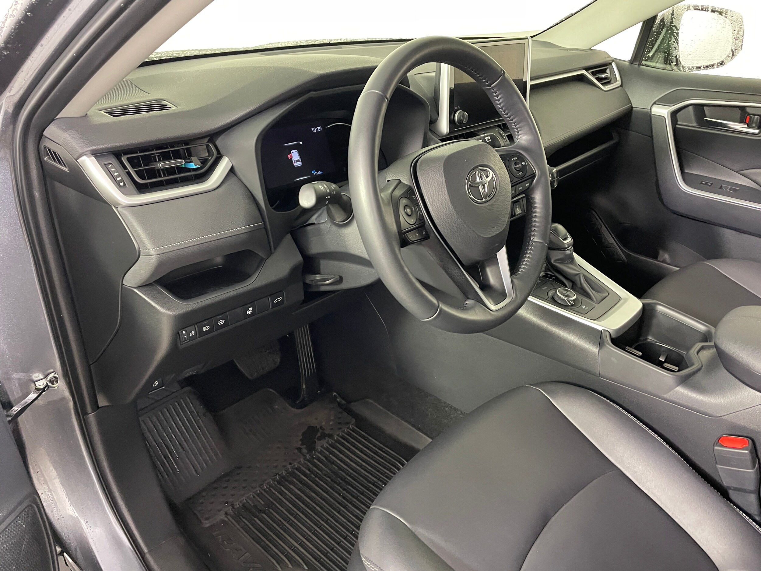 2023 Toyota RAV4 Hybrid XLE Premium photo 2
