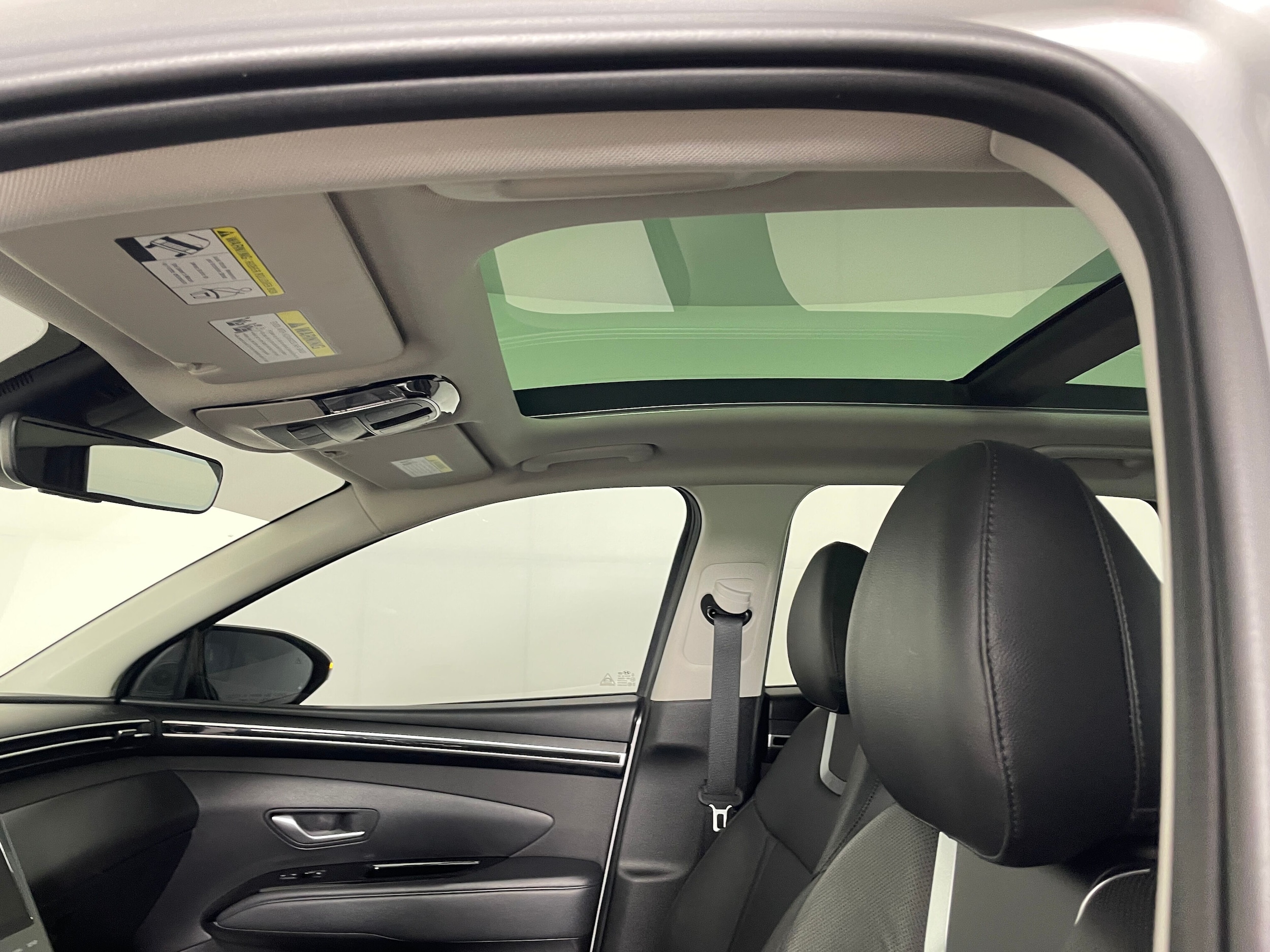 2022 Hyundai Tucson Limited - Photo 17