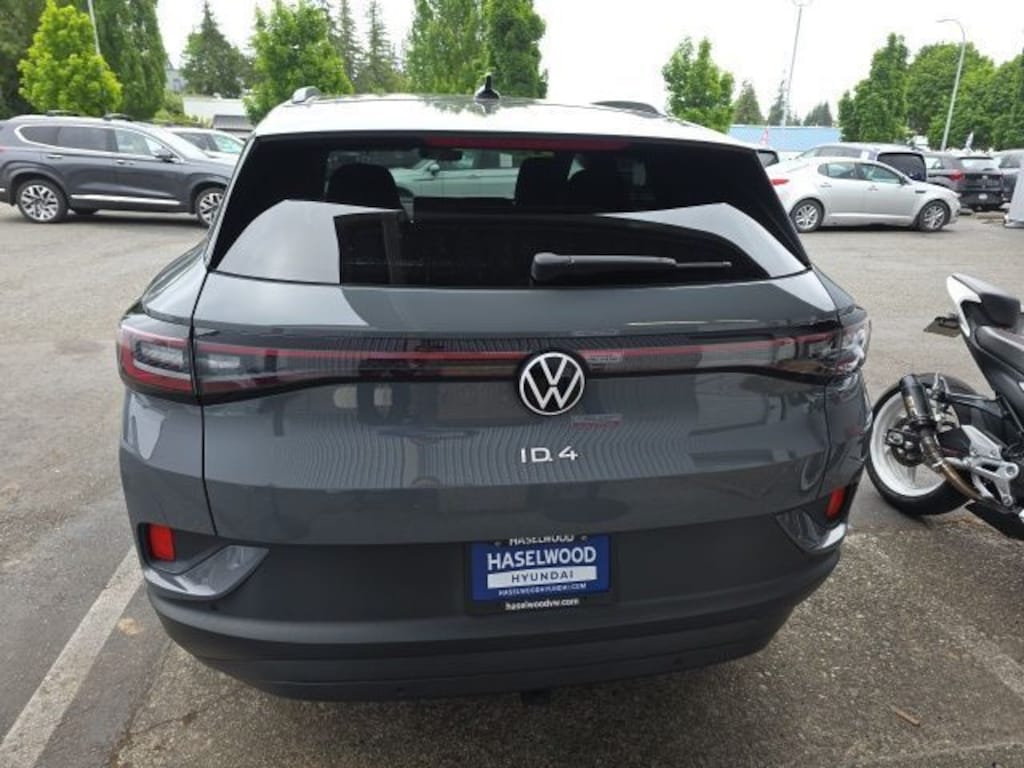 Used 2024 Volkswagen ID.4 Pro SUV