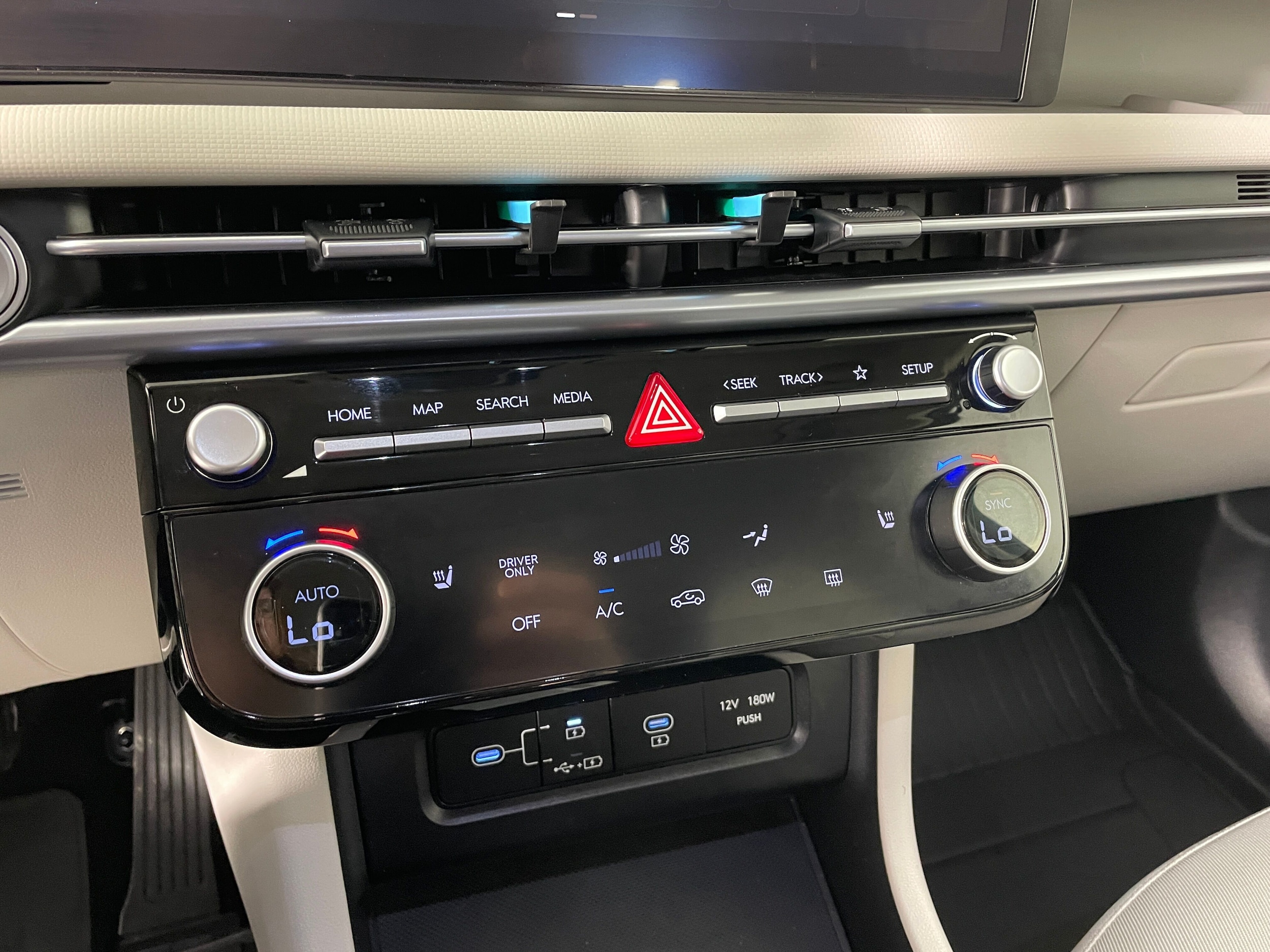 2025 Hyundai Tucson Hybrid Blue photo 3