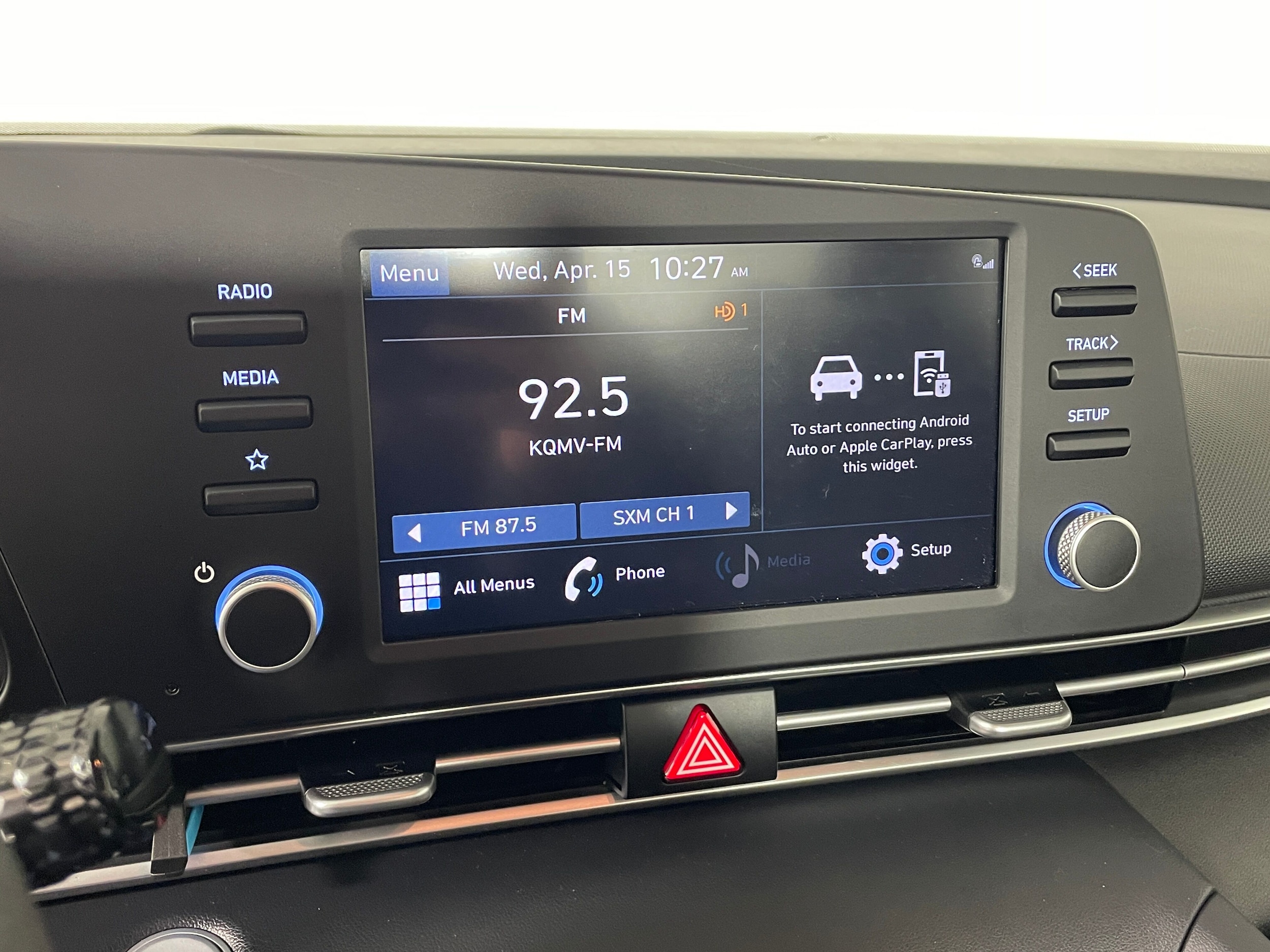 2021 Hyundai Elantra SEL photo 6