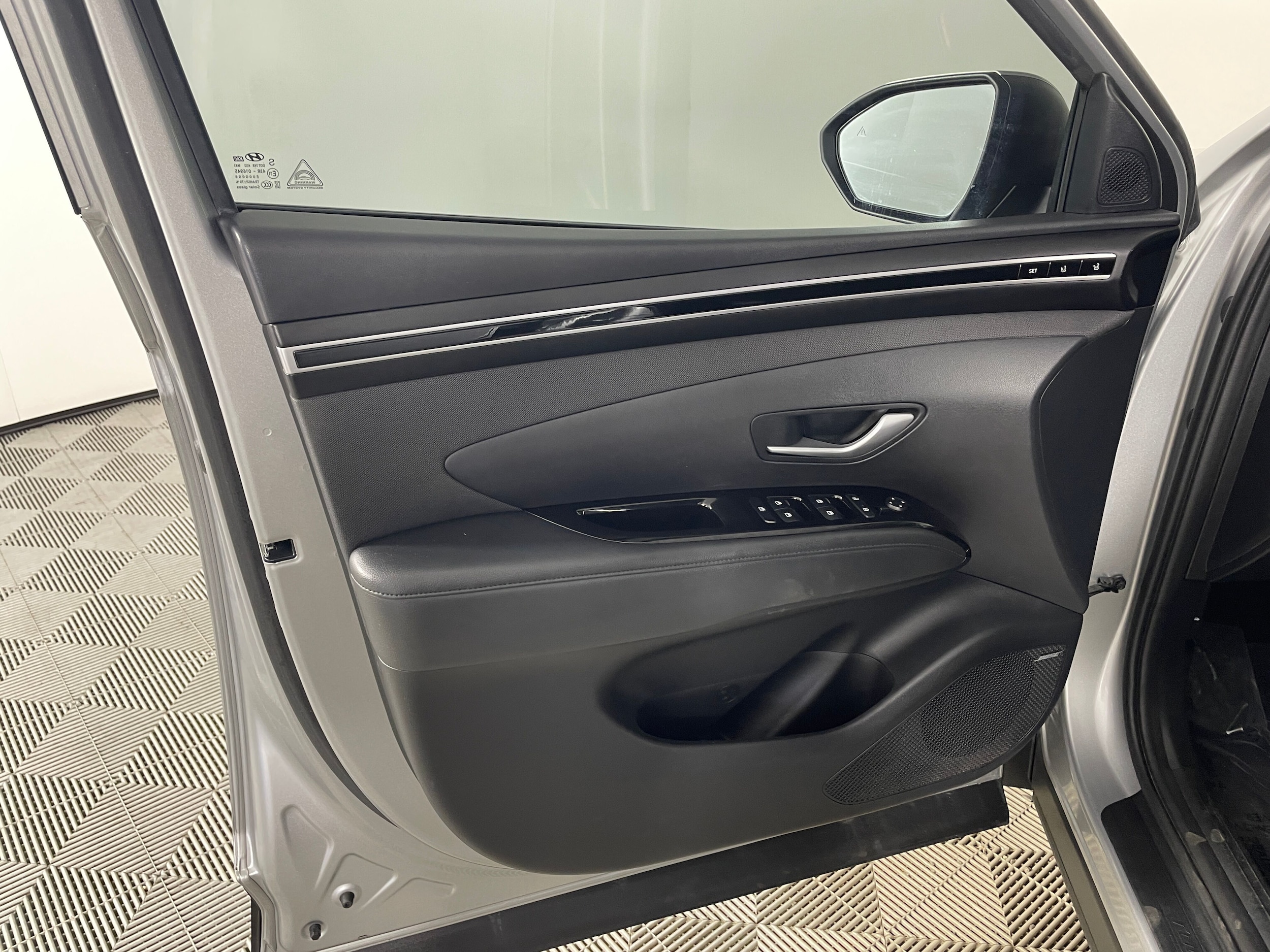 2022 Hyundai Tucson Limited - Photo 18