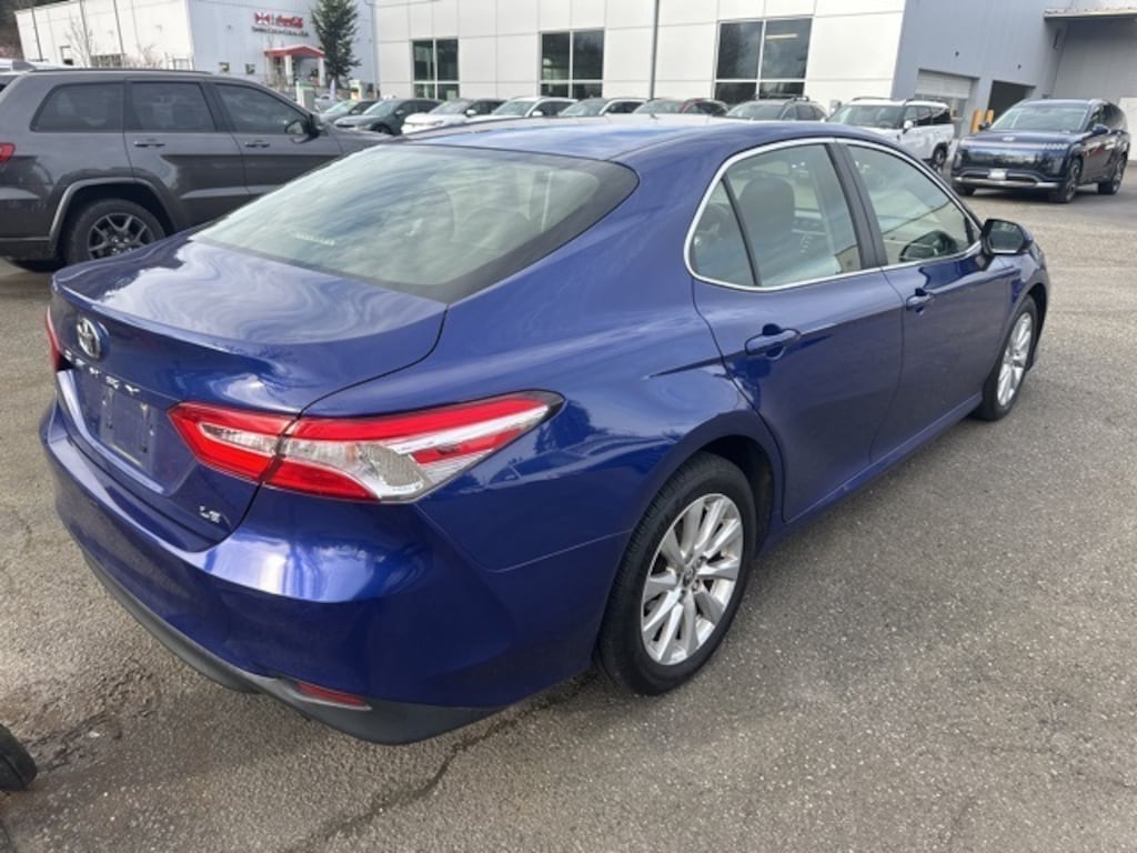 Used 2018 Toyota Camry LE Sedan