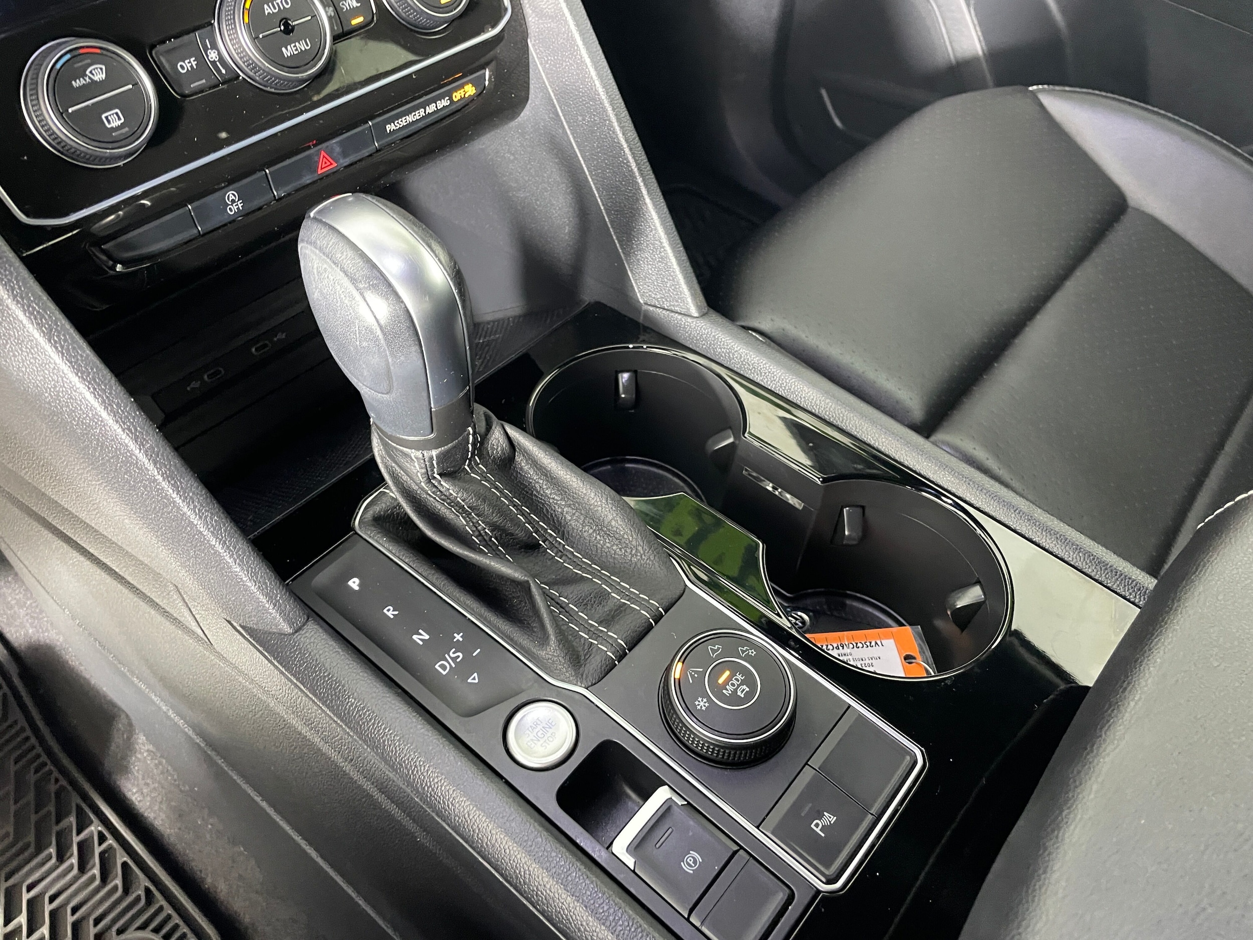 2023 Volkswagen Atlas Cross Sport SEL R-Line Black - Photo 9