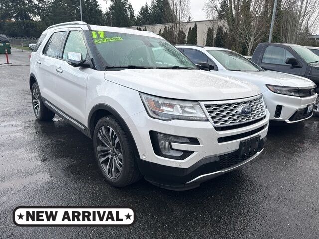 2017 Ford Explorer Platinum's photo