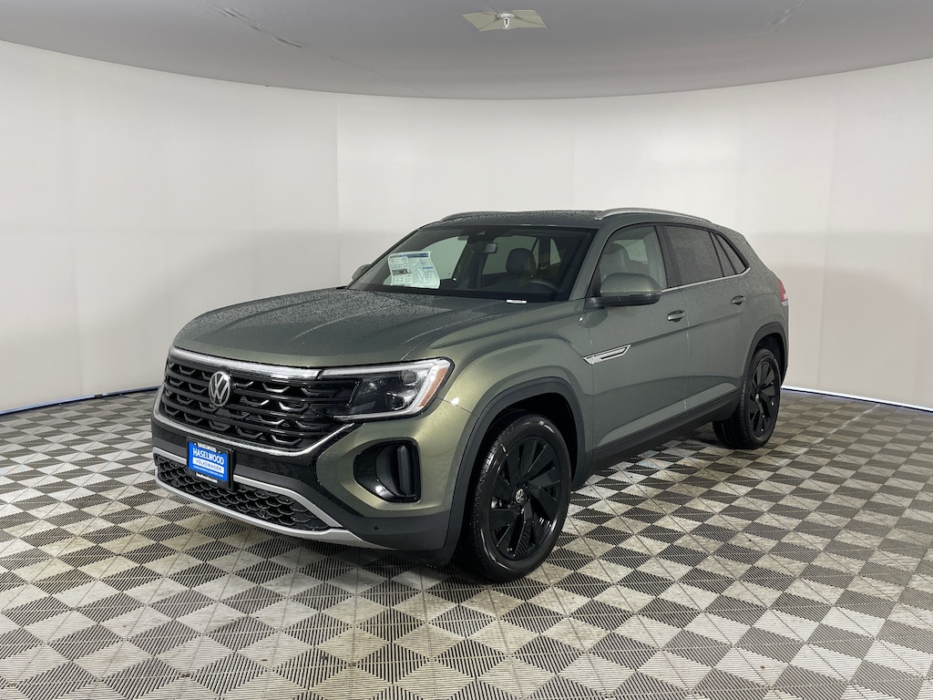 New 2026 Volkswagen Atlas Cross Sport 2.0T SE w/Technology SUV