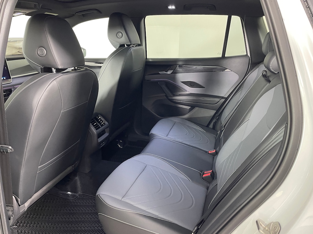 New 2025 Volkswagen Tiguan 2.0T SE R-Line Black SUV