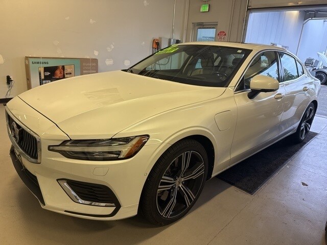 2022 Volvo S60 Recharge Inscription photo 3