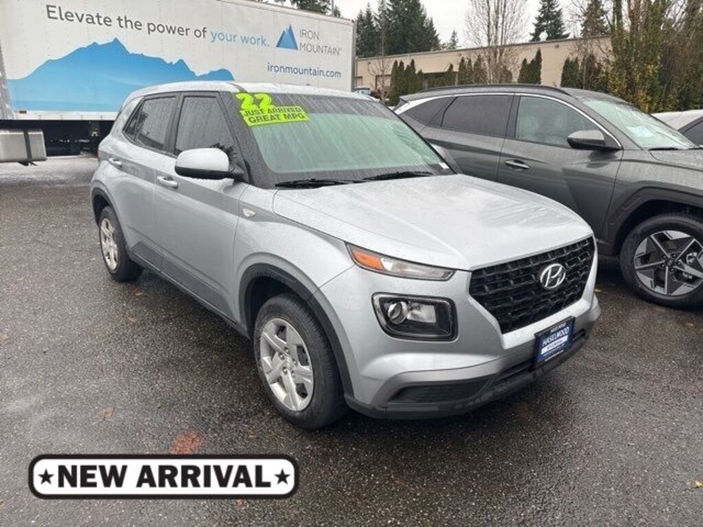 Used 2022 Hyundai Venue SE SUV