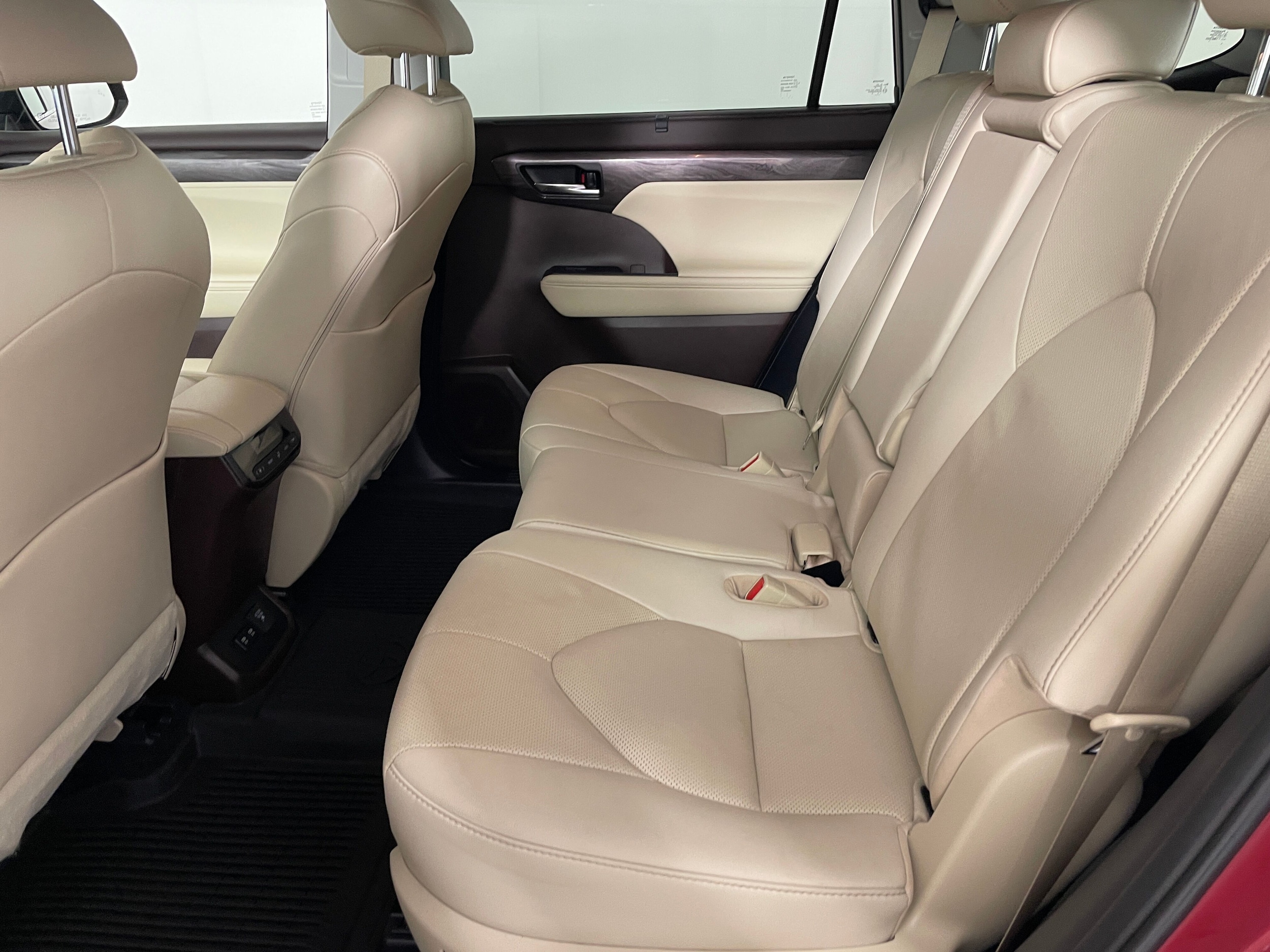 2021 Toyota Highlander Limited - Photo 16