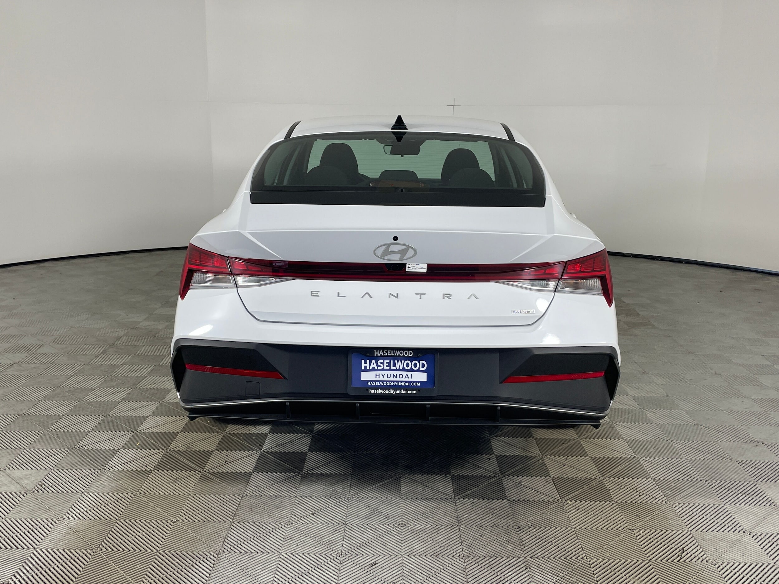 2025 Hyundai Elantra Blue - Photo 23