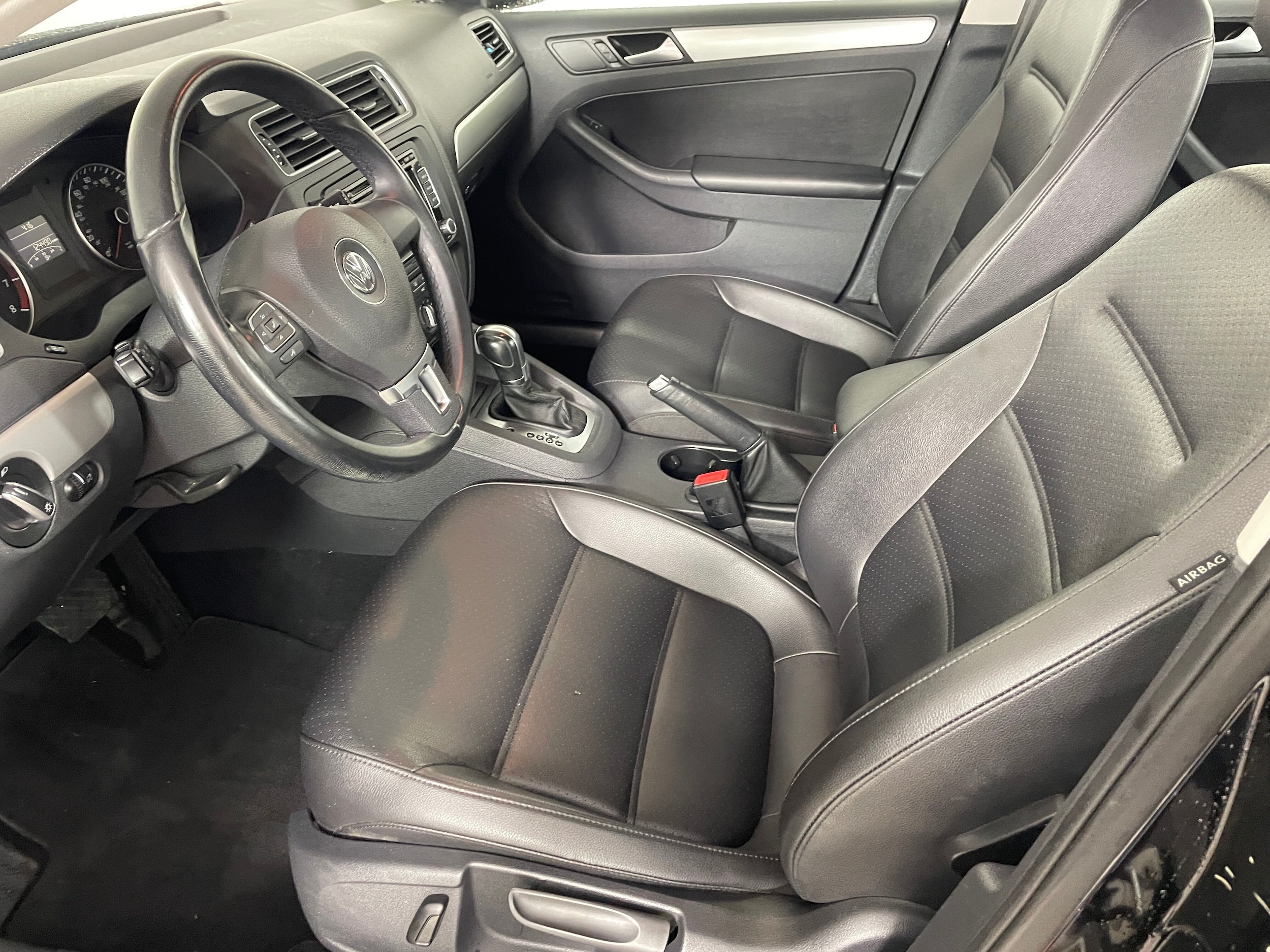 Used 2014 Volkswagen Jetta SE with VIN 3VWD07AJ5EM369049 for sale in Bremerton, WA