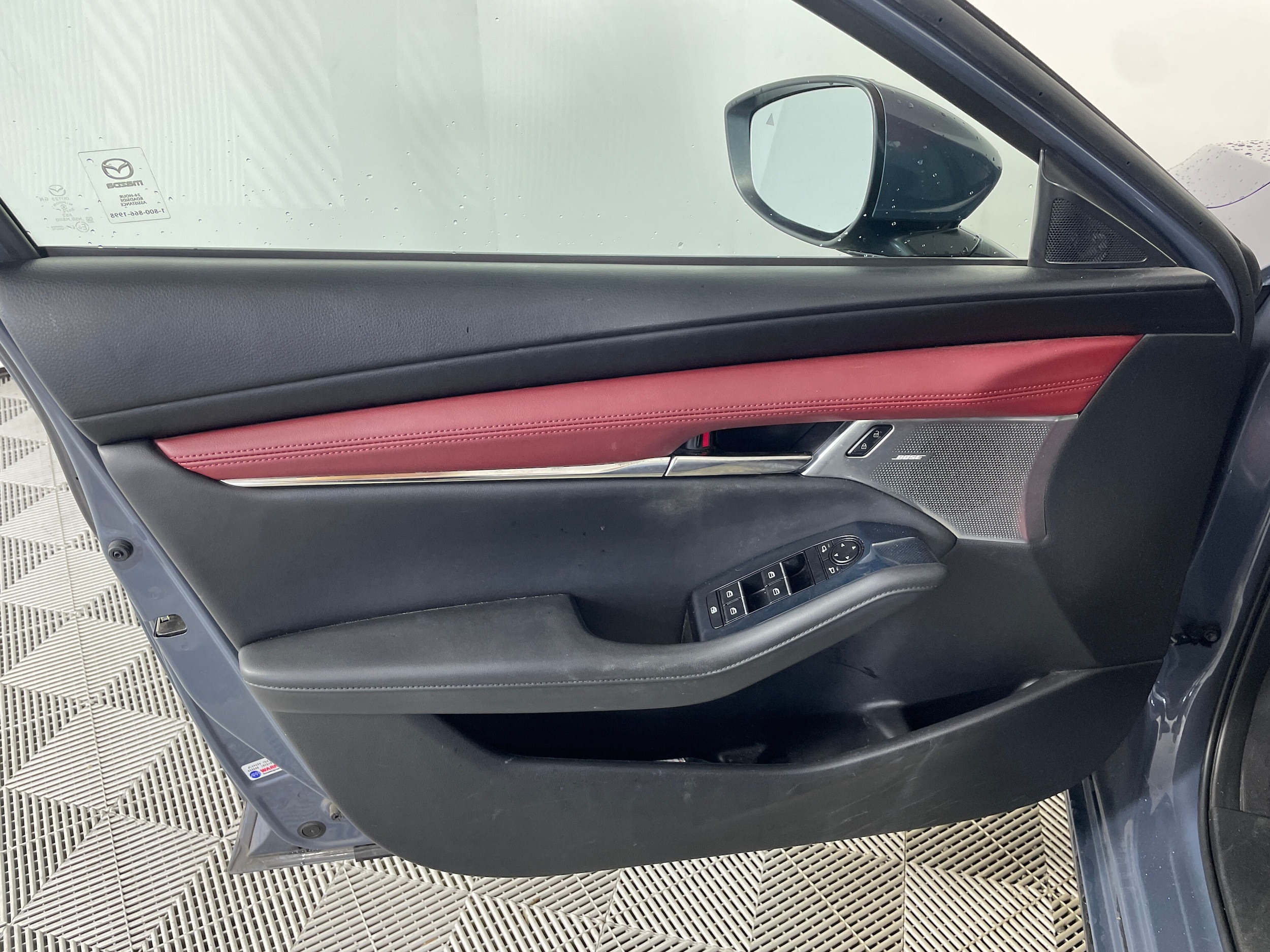 2020 Mazda Mazda3 Premium - Photo 9