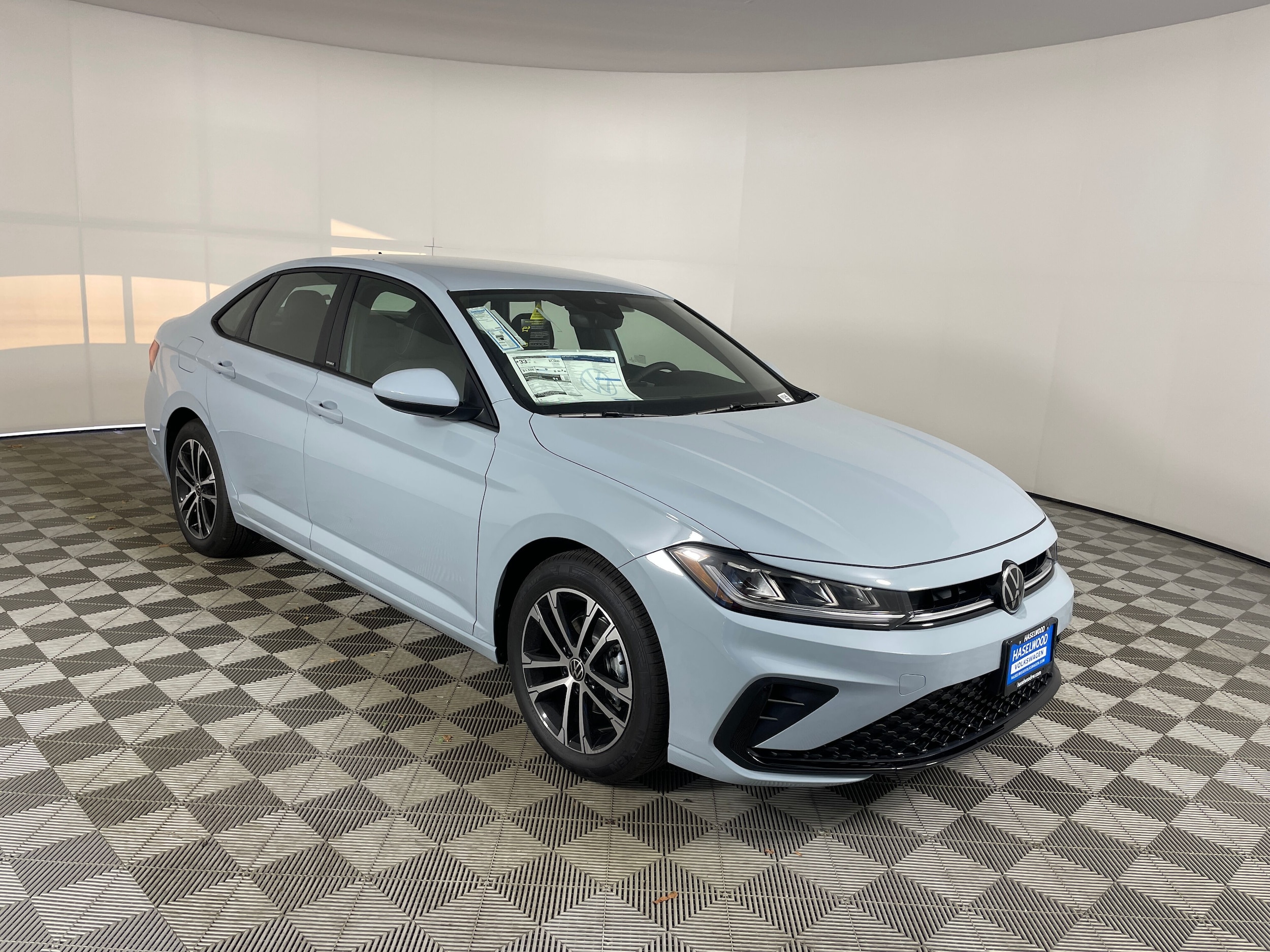 2026 Volkswagen Jetta Sport - Photo 13