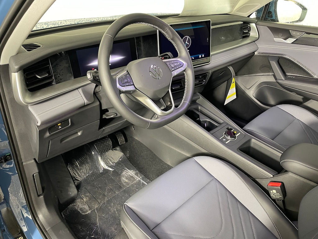 New 2026 Volkswagen Tiguan 2.0T SE SUV