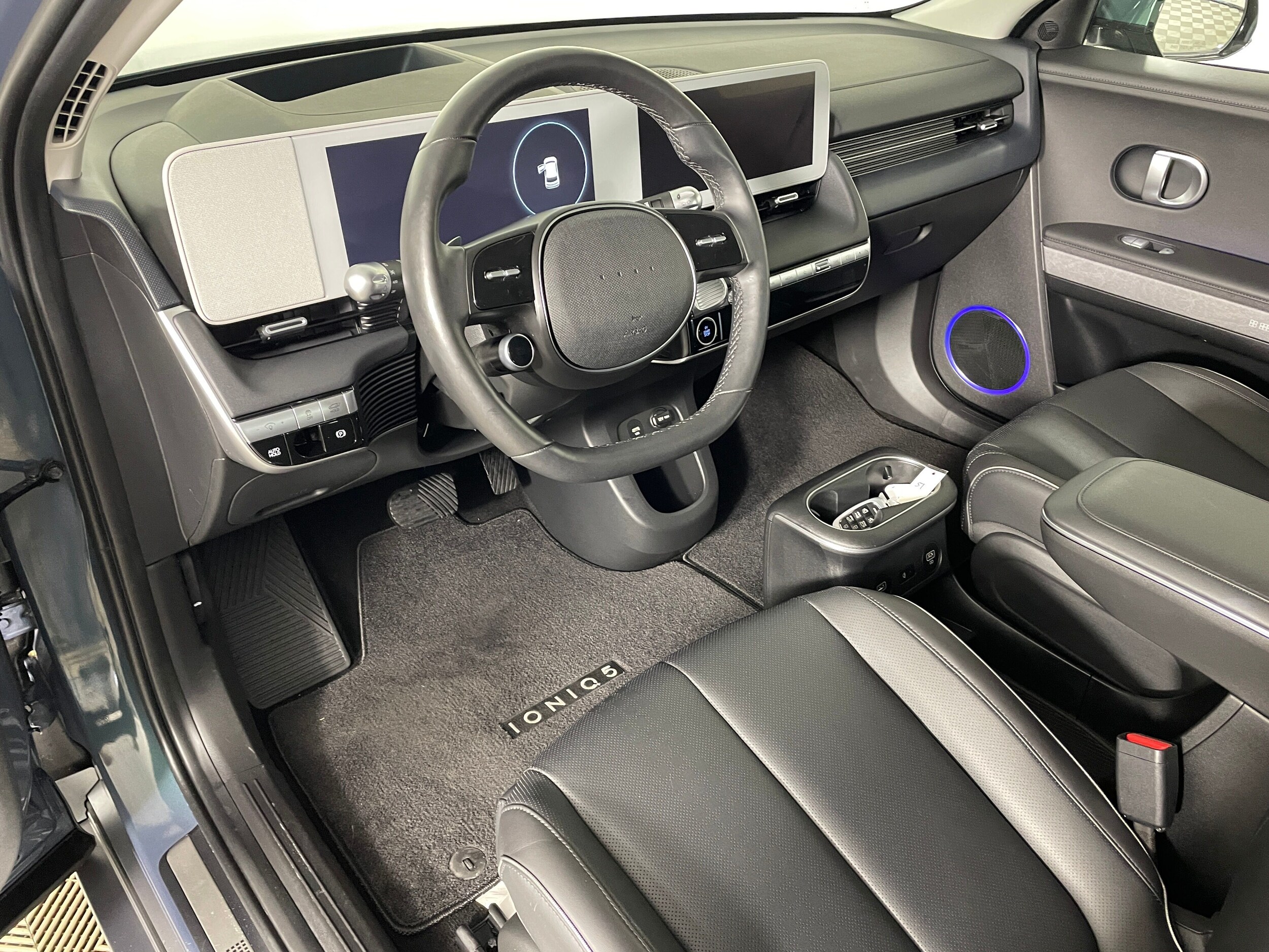 2024 Hyundai Ioniq 5 Limited photo 3