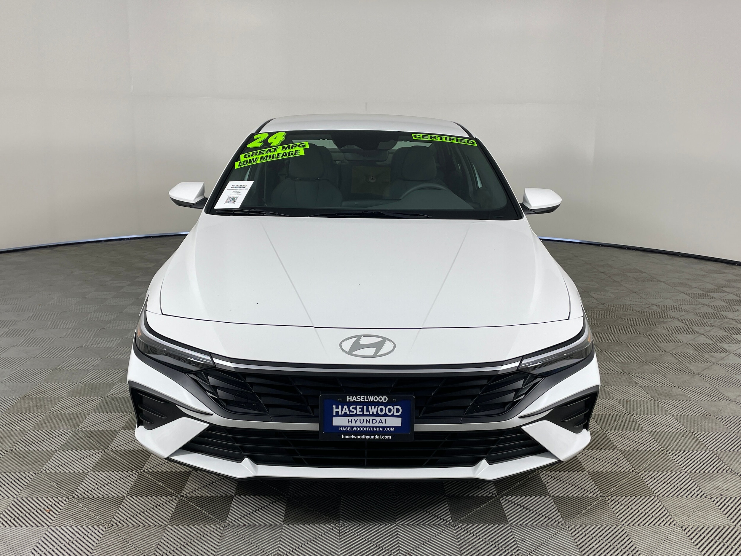 Used 2024 Hyundai Elantra SEL with VIN KMHLM4DG0RU685960 for sale in Bremerton, WA