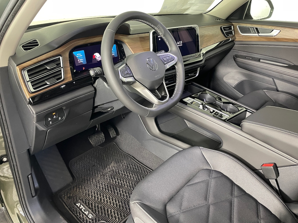 New 2026 Volkswagen Atlas 2.0T SE w/Technology SUV