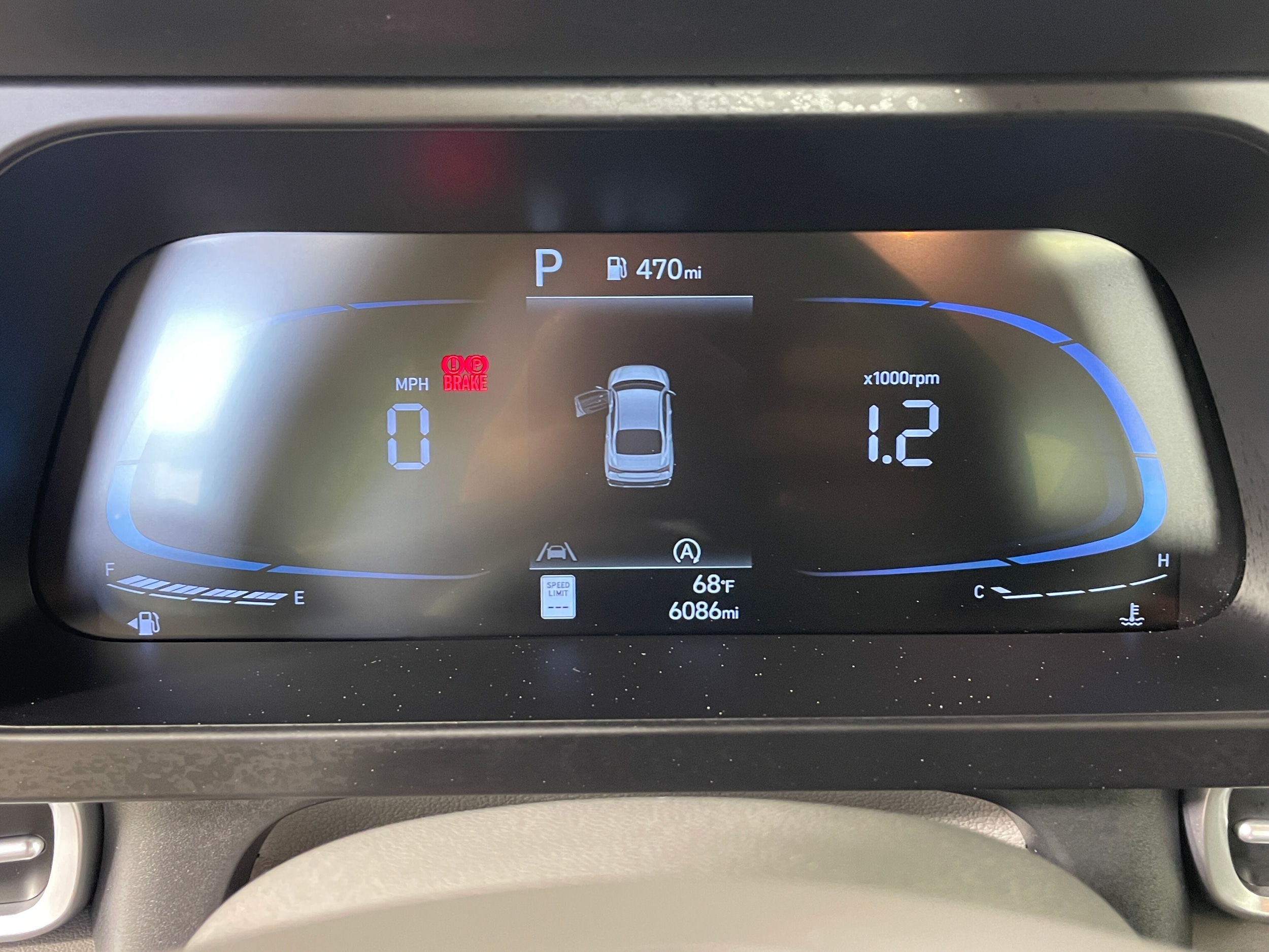 2025 Hyundai Elantra SE photo 4