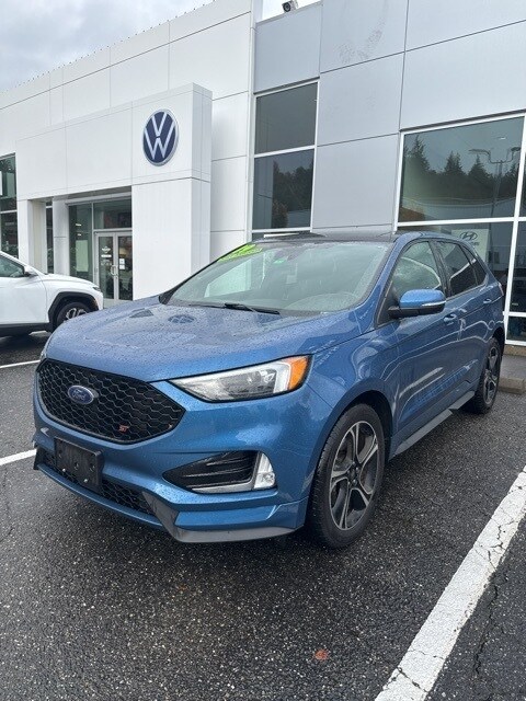 2019 Ford Edge ST photo 3