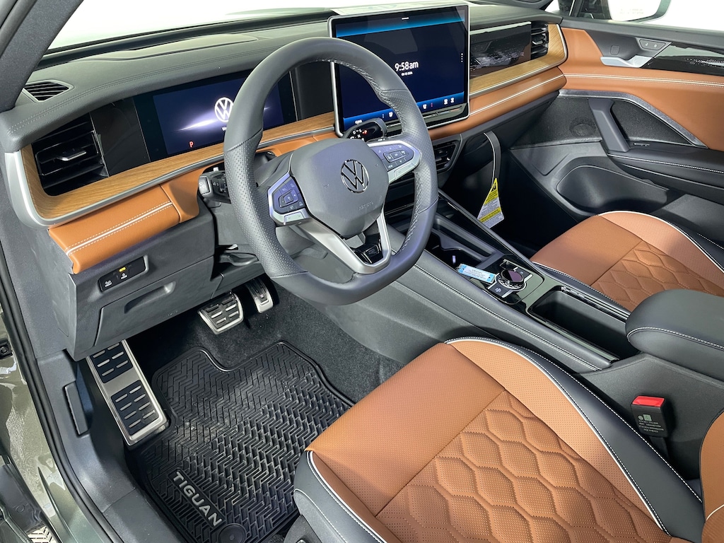 New 2026 Volkswagen Tiguan SEL R-Line Turbo SUV