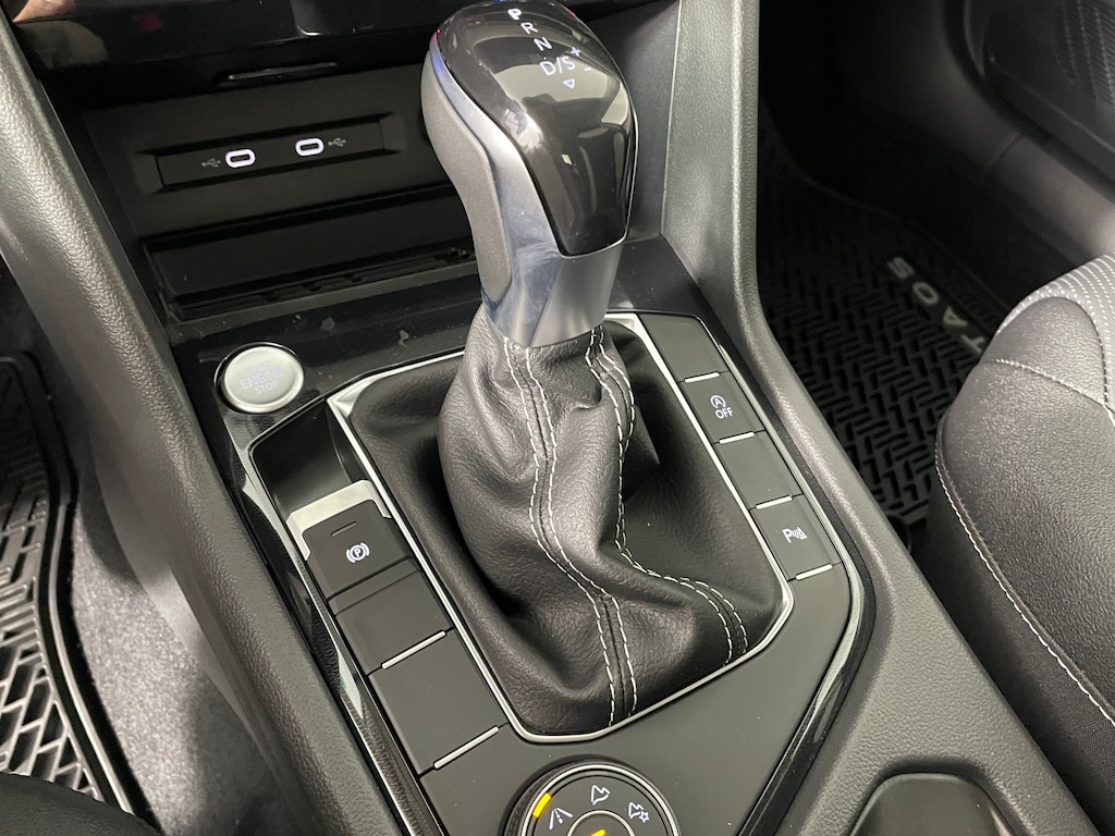 New 2026 Volkswagen Taos 1.5T SEL SUV