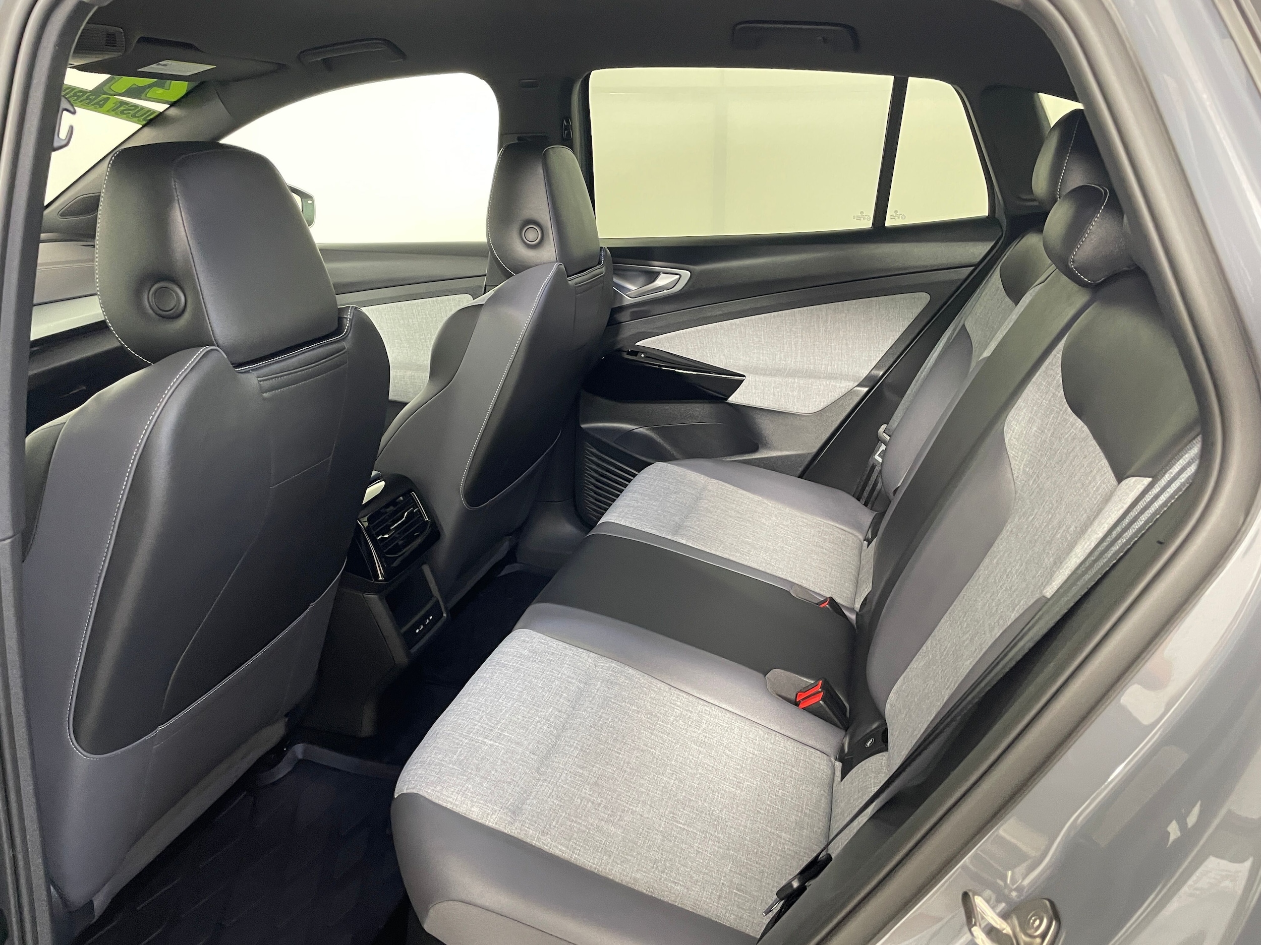 2024 Volkswagen ID.4 PRO - Photo 17