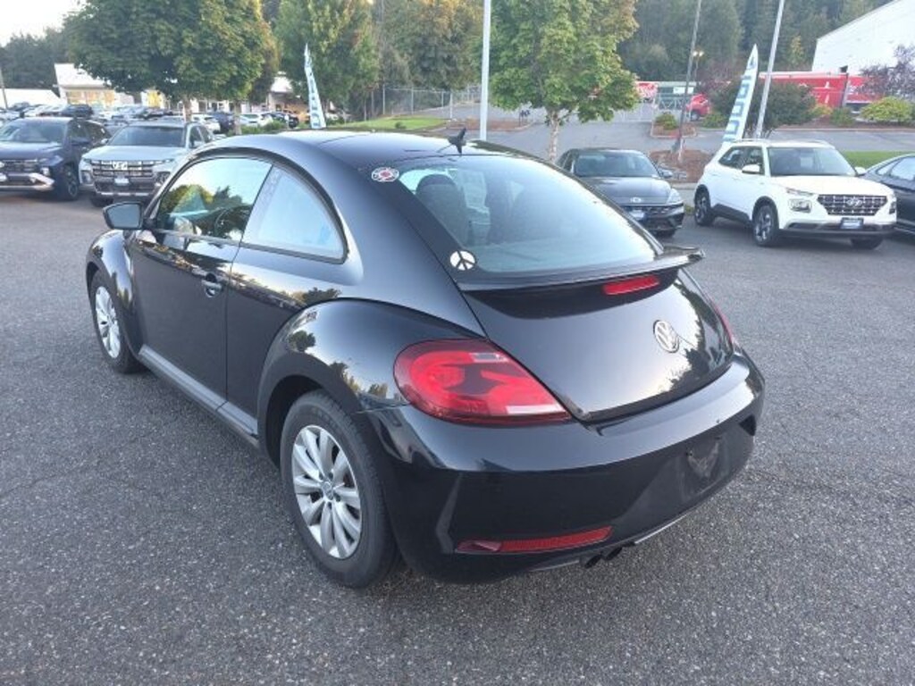 Used 2018 Volkswagen Beetle 2.0T Hatchback