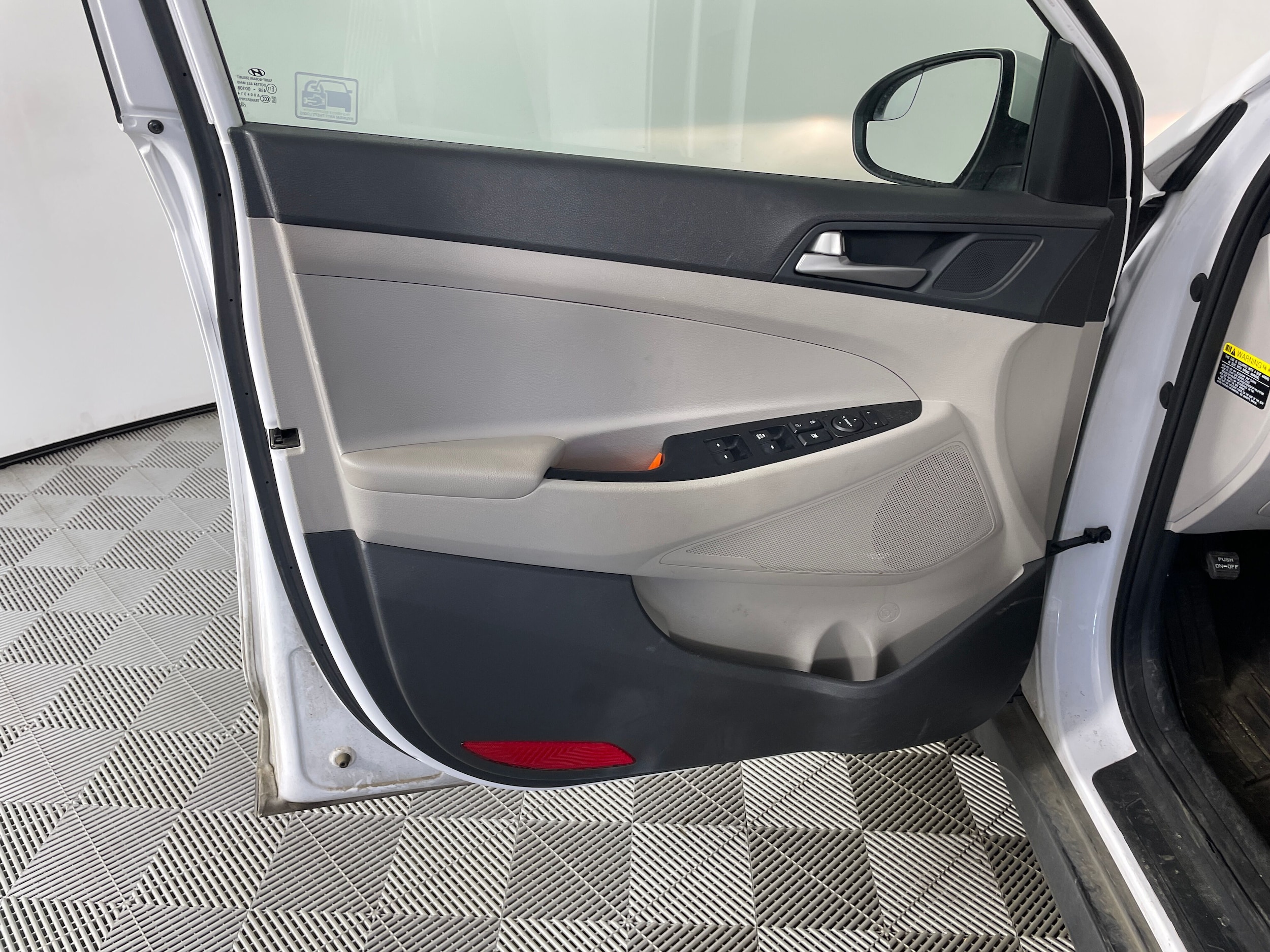 2018 Hyundai Tucson SE - Photo 11