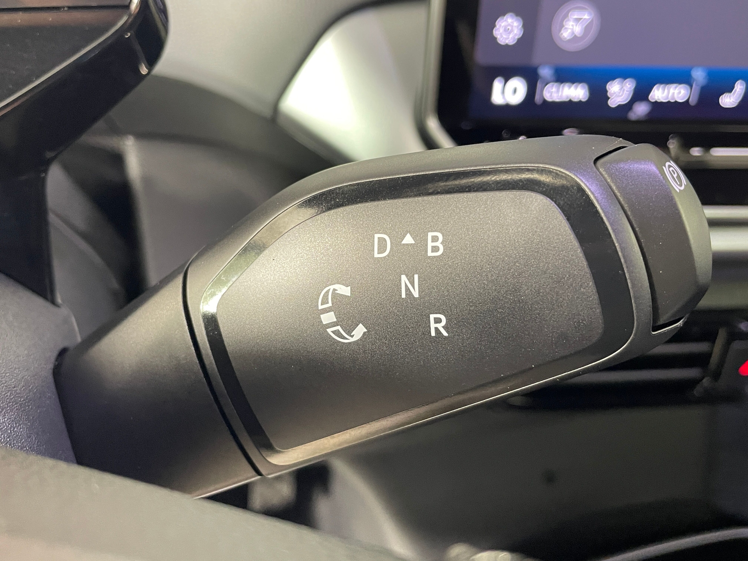 2024 Volkswagen ID.4 PRO - Photo 11