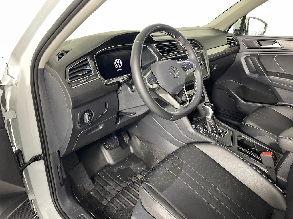 Used 2024 Volkswagen Tiguan 2.0T SUV