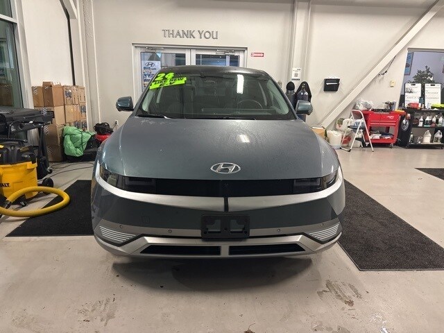 2024 Hyundai Ioniq 5 Limited photo 2