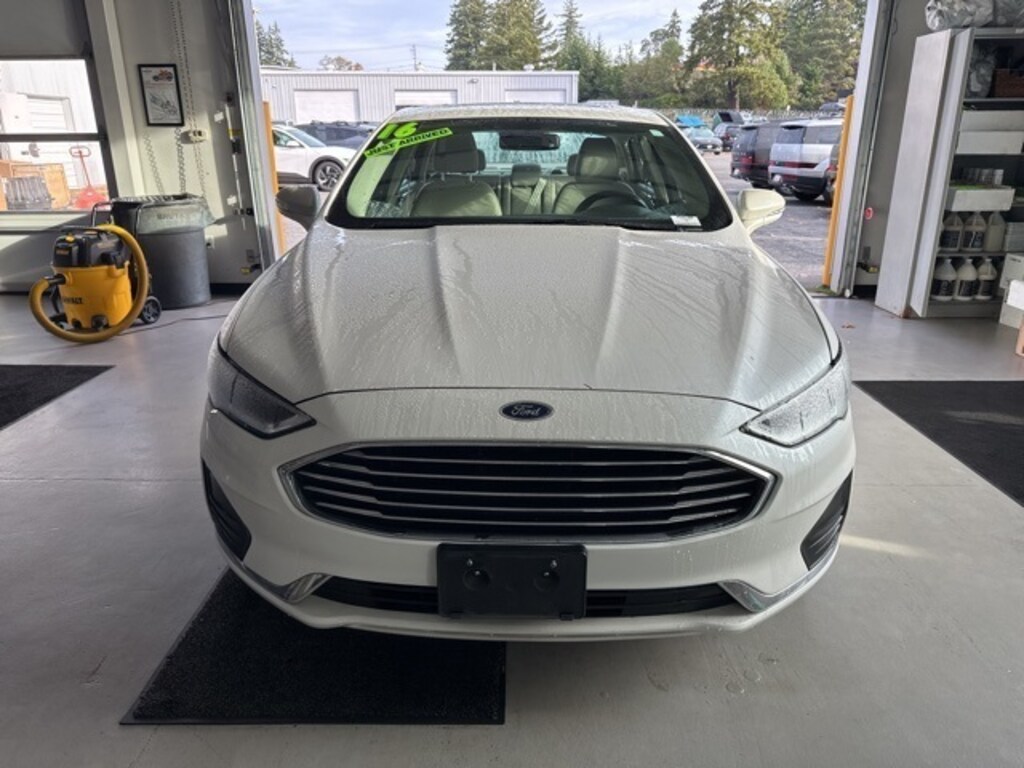 Used 2019 Ford Fusion Hybrid SEL Sedan