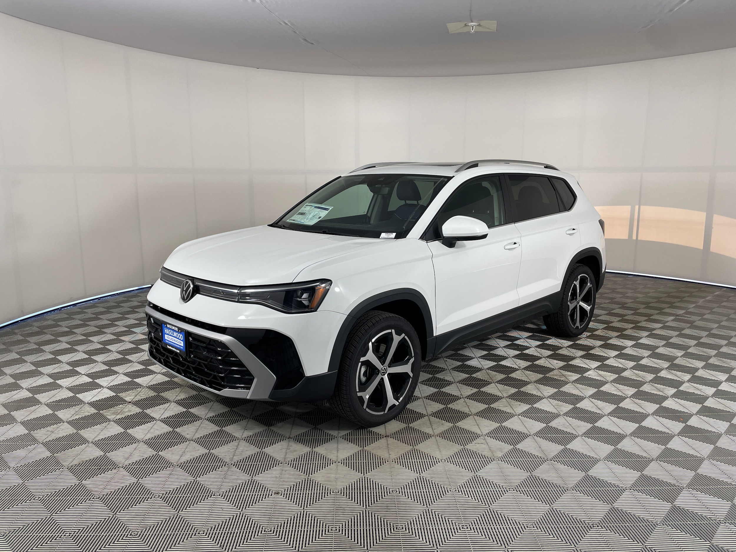 2026 Volkswagen Taos SEL