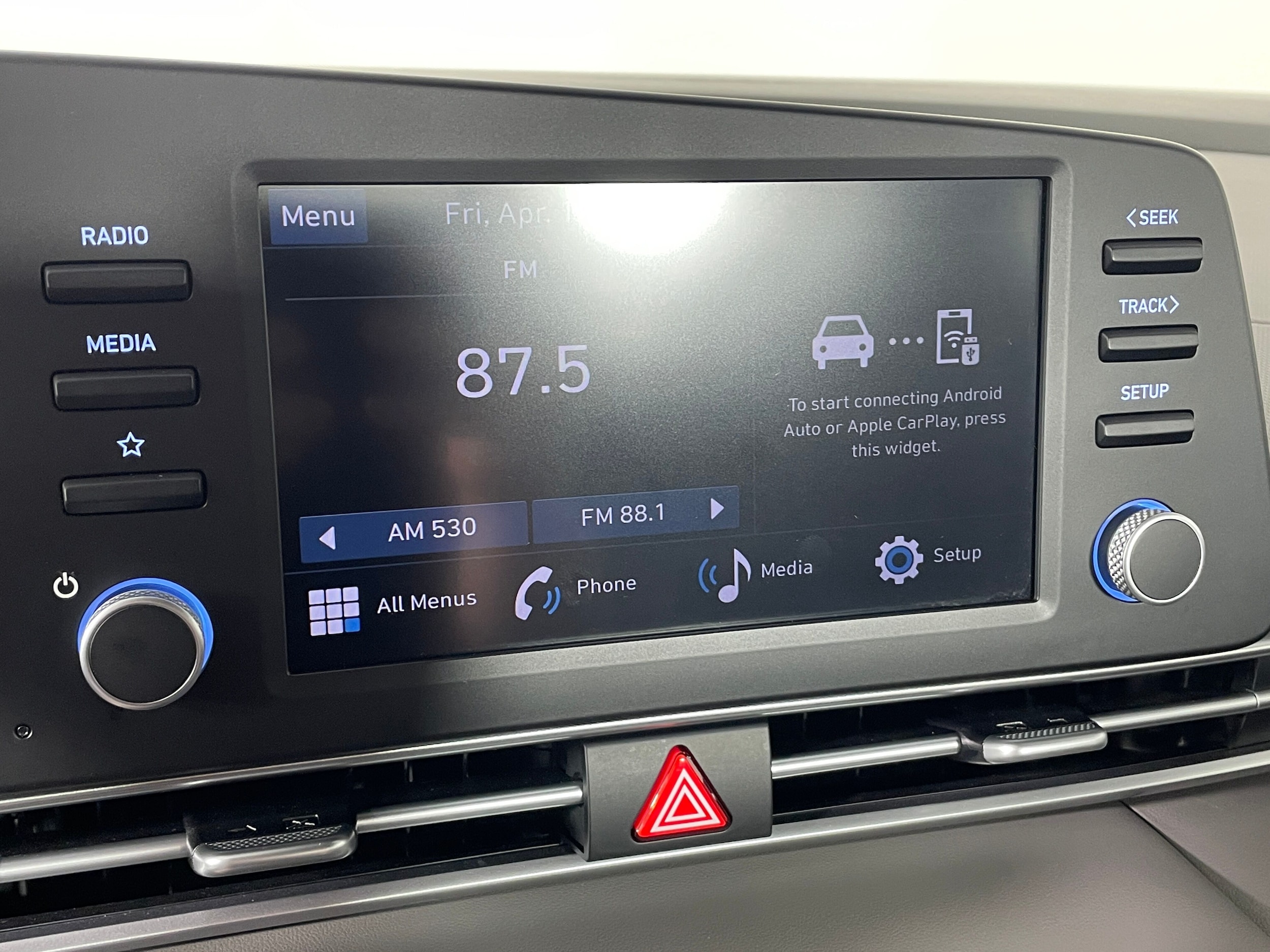 2025 Hyundai Elantra SE photo 6