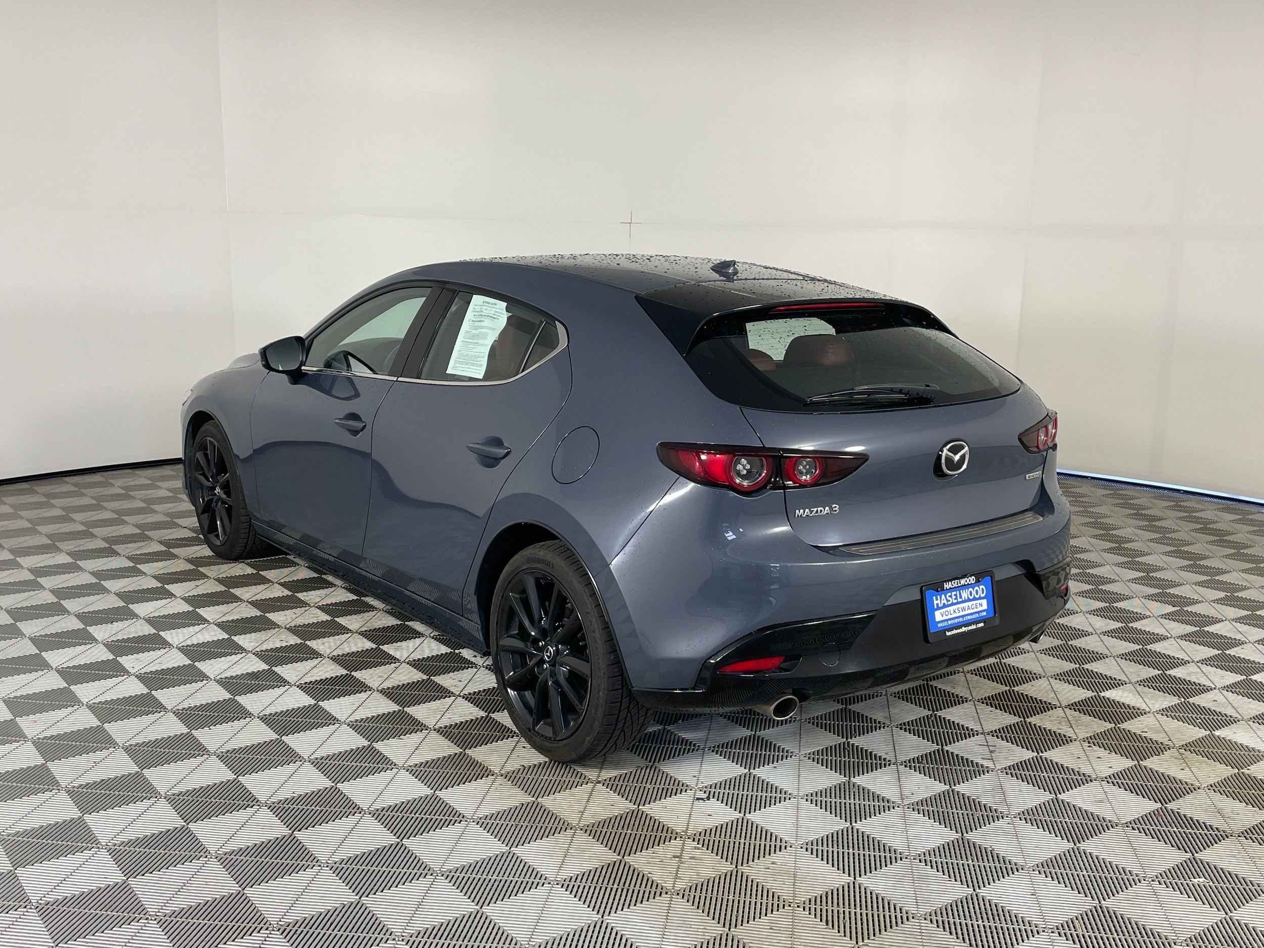 2020 Mazda Mazda3 Premium - Photo 13