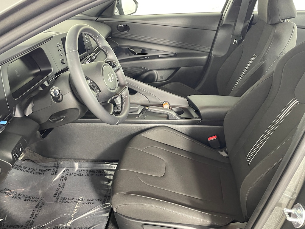 Used 2025 Hyundai Elantra SEL Sport Sedan