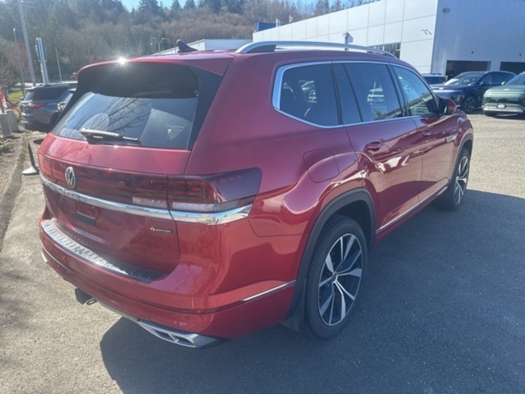 Used 2024 Volkswagen Atlas 2.0T SEL Premium R-Line SUV