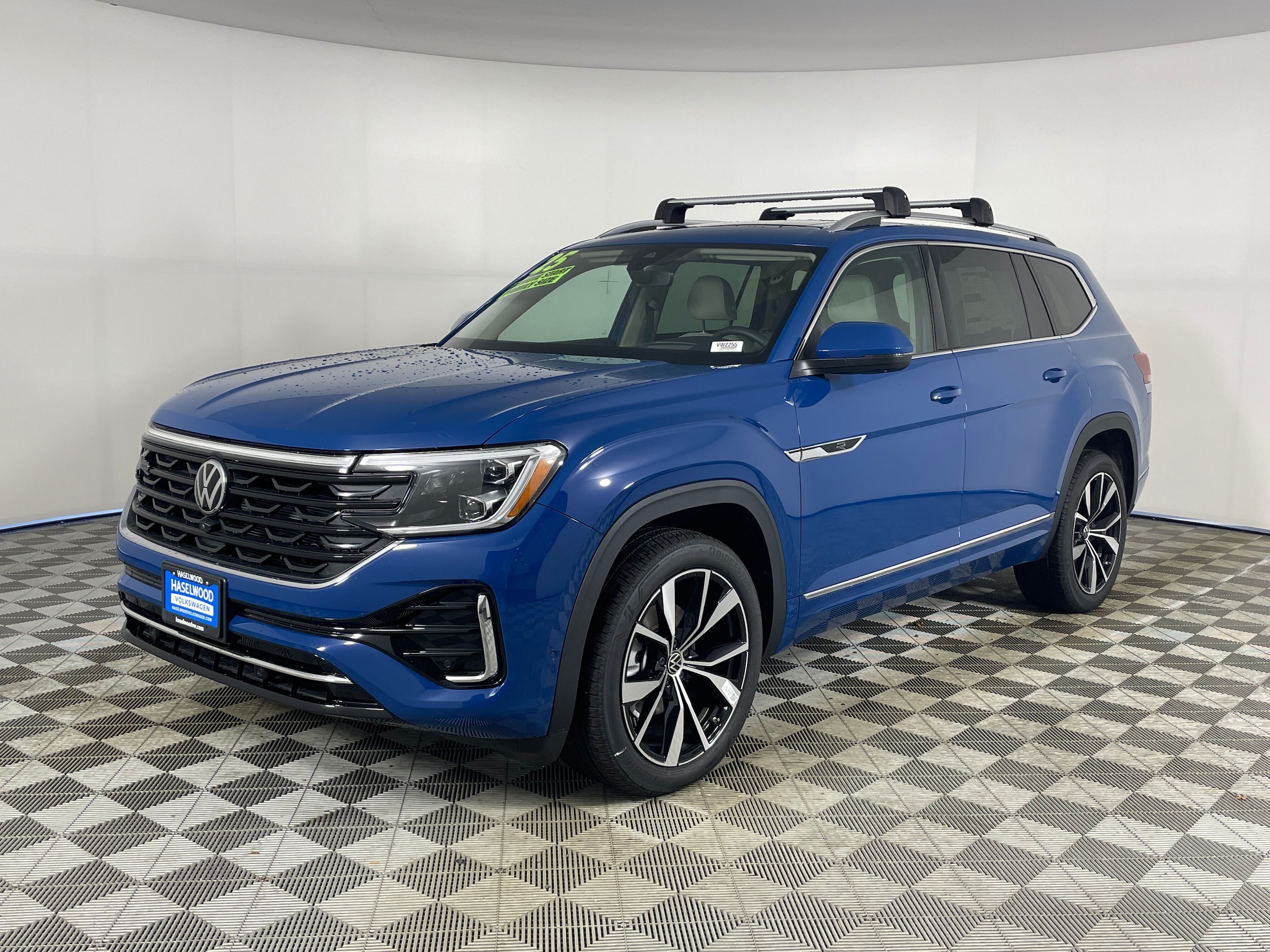2025 Volkswagen Atlas SEL Premium R-Line's photo