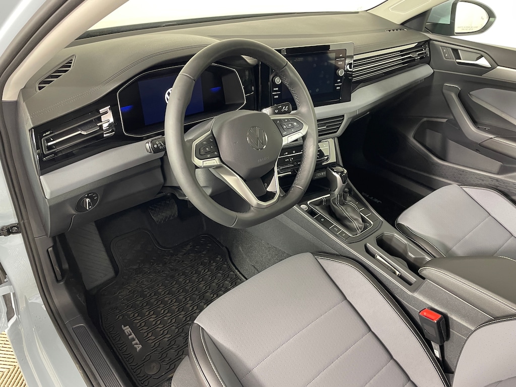 New 2026 Volkswagen Jetta 1.5T SE Sedan