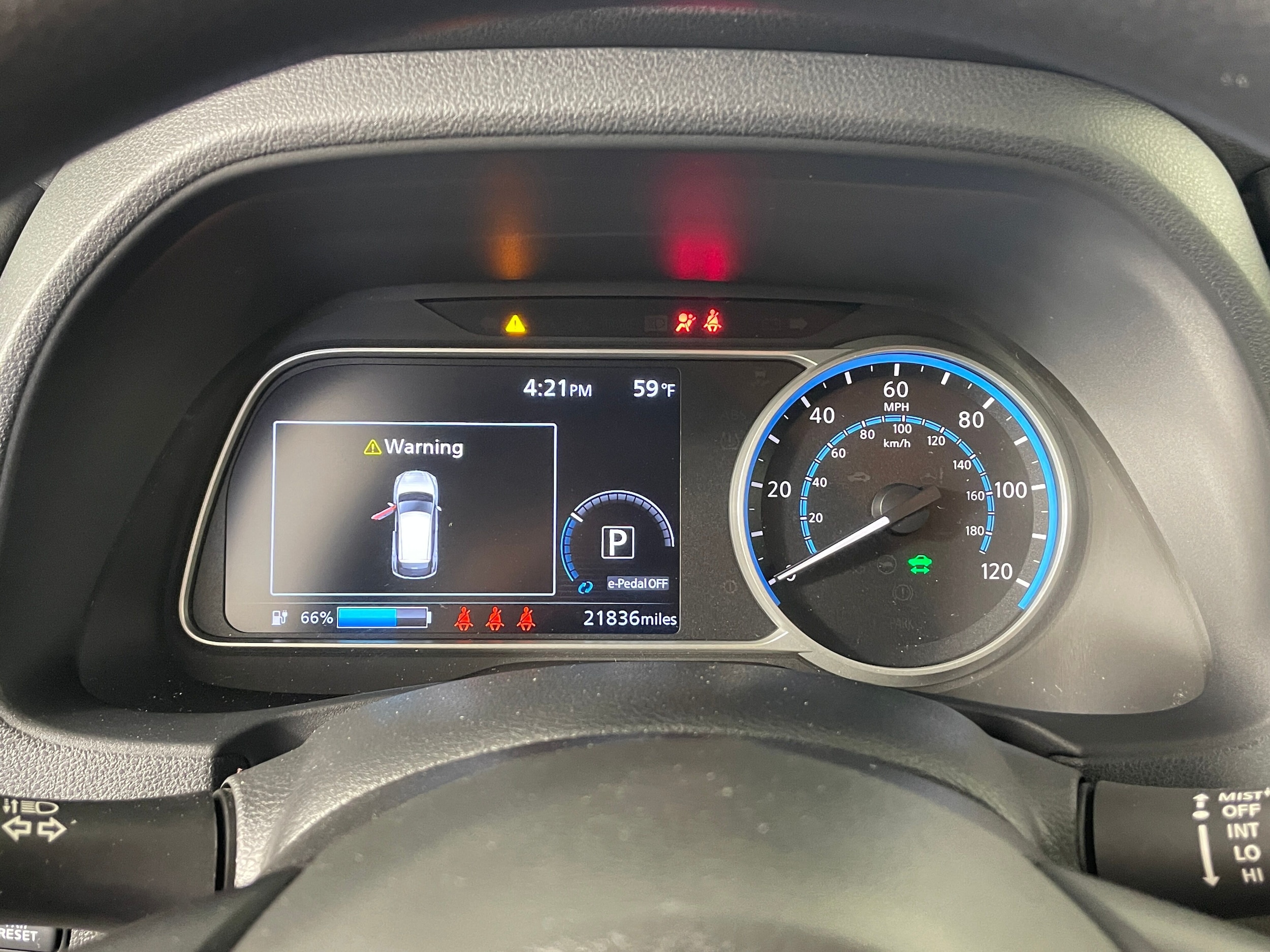 2023 Nissan LEAF S photo 4