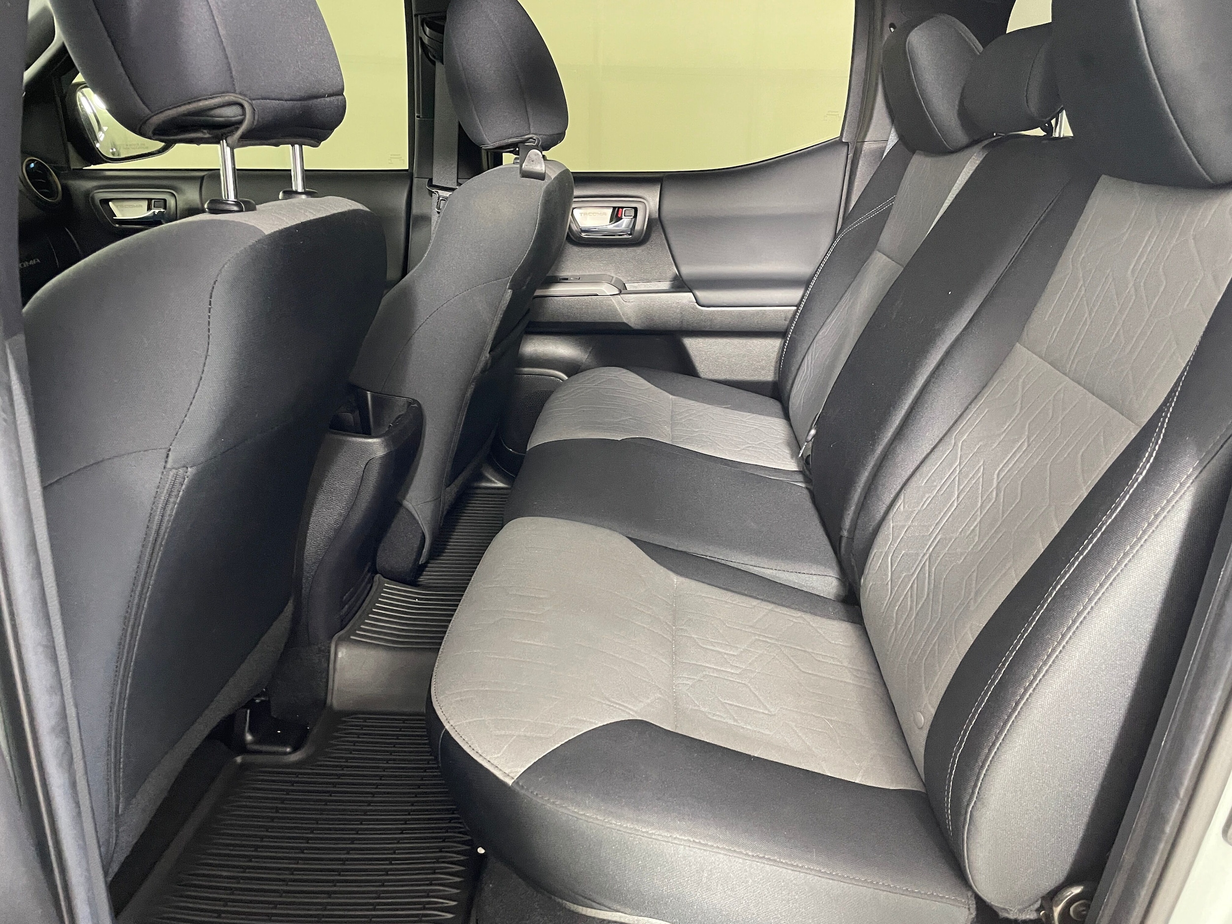 2022 Toyota Tacoma TRD Sport - Photo 16