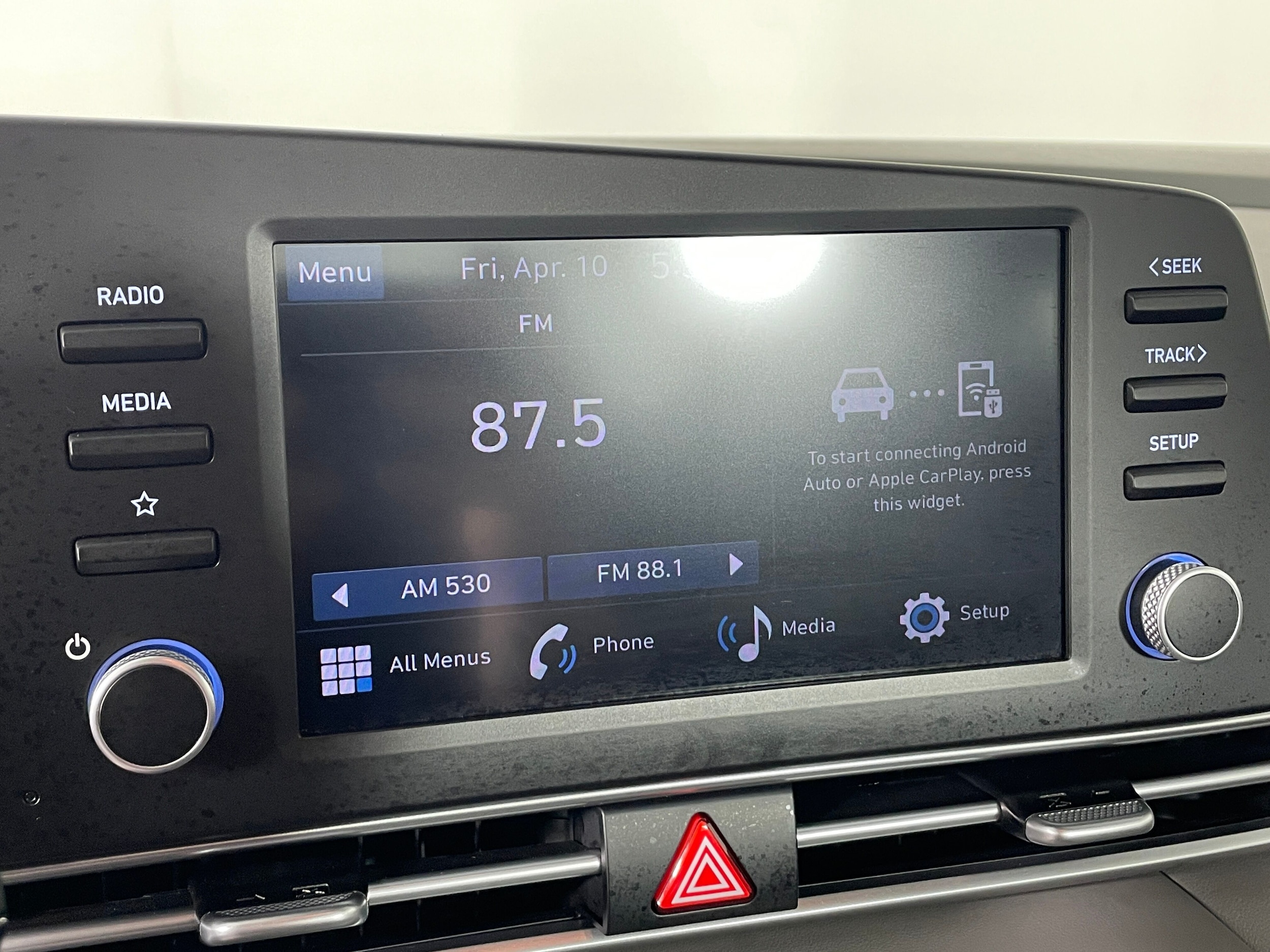 2025 Hyundai Elantra SE photo 6