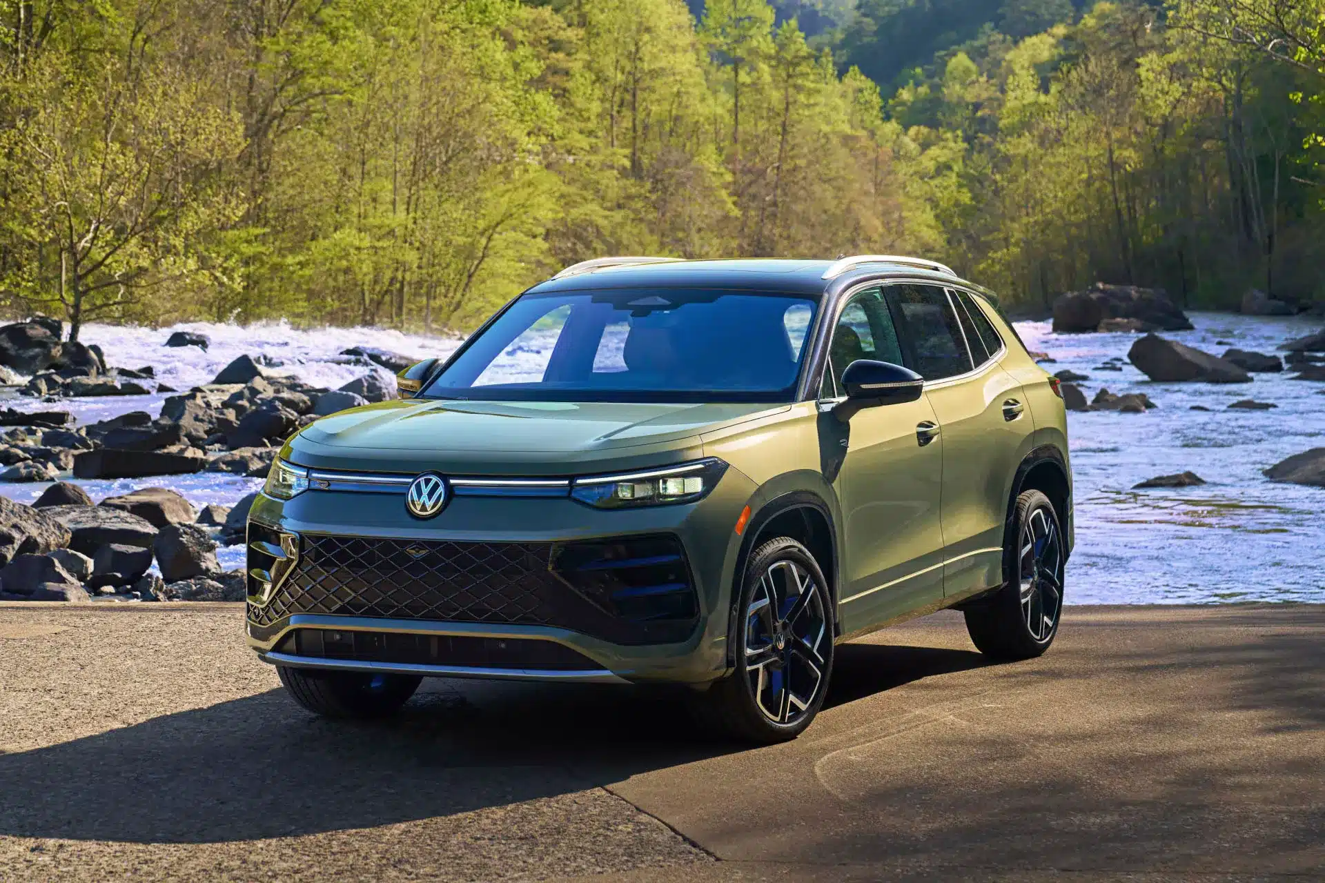 The refined and streamlined exterior design of the 2026 Volkswagen Tiguan.