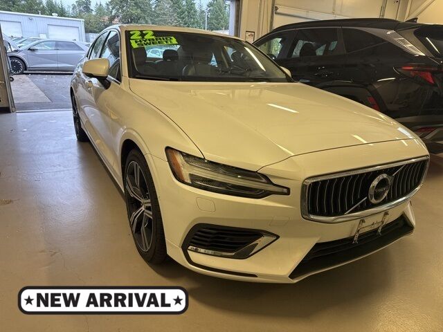 2022 Volvo S60 Inscription's photo