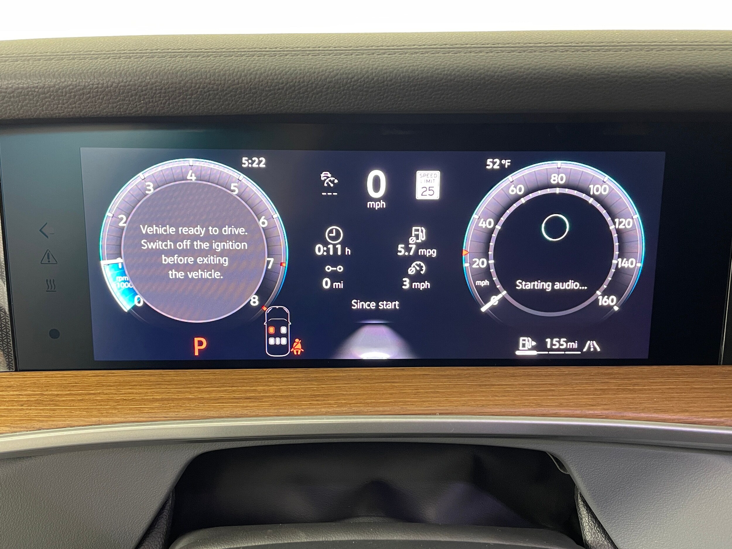 2026 Volkswagen Tiguan SEL R-Line photo 3